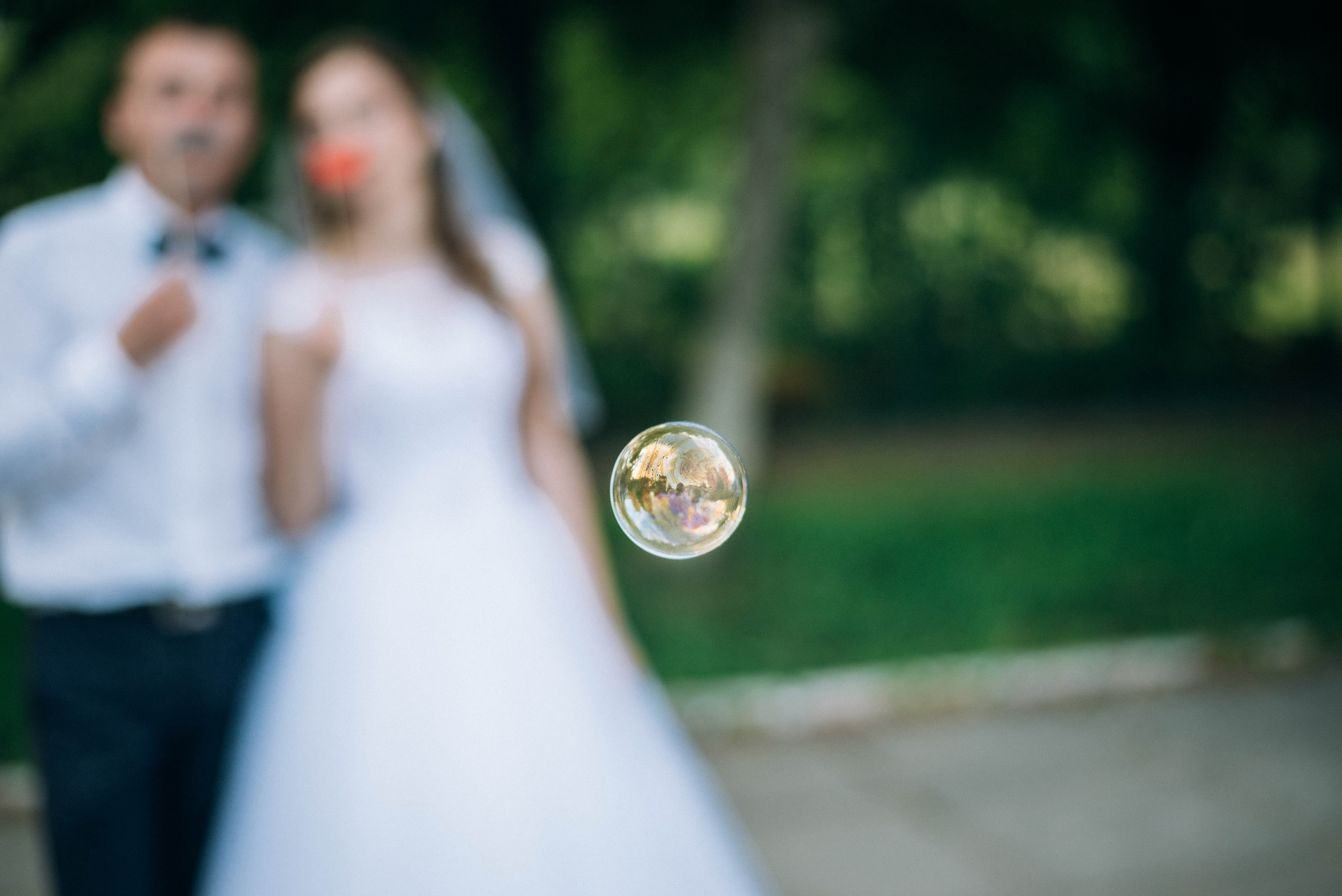 Bride and Groom with a Bubble HD Wallpaper