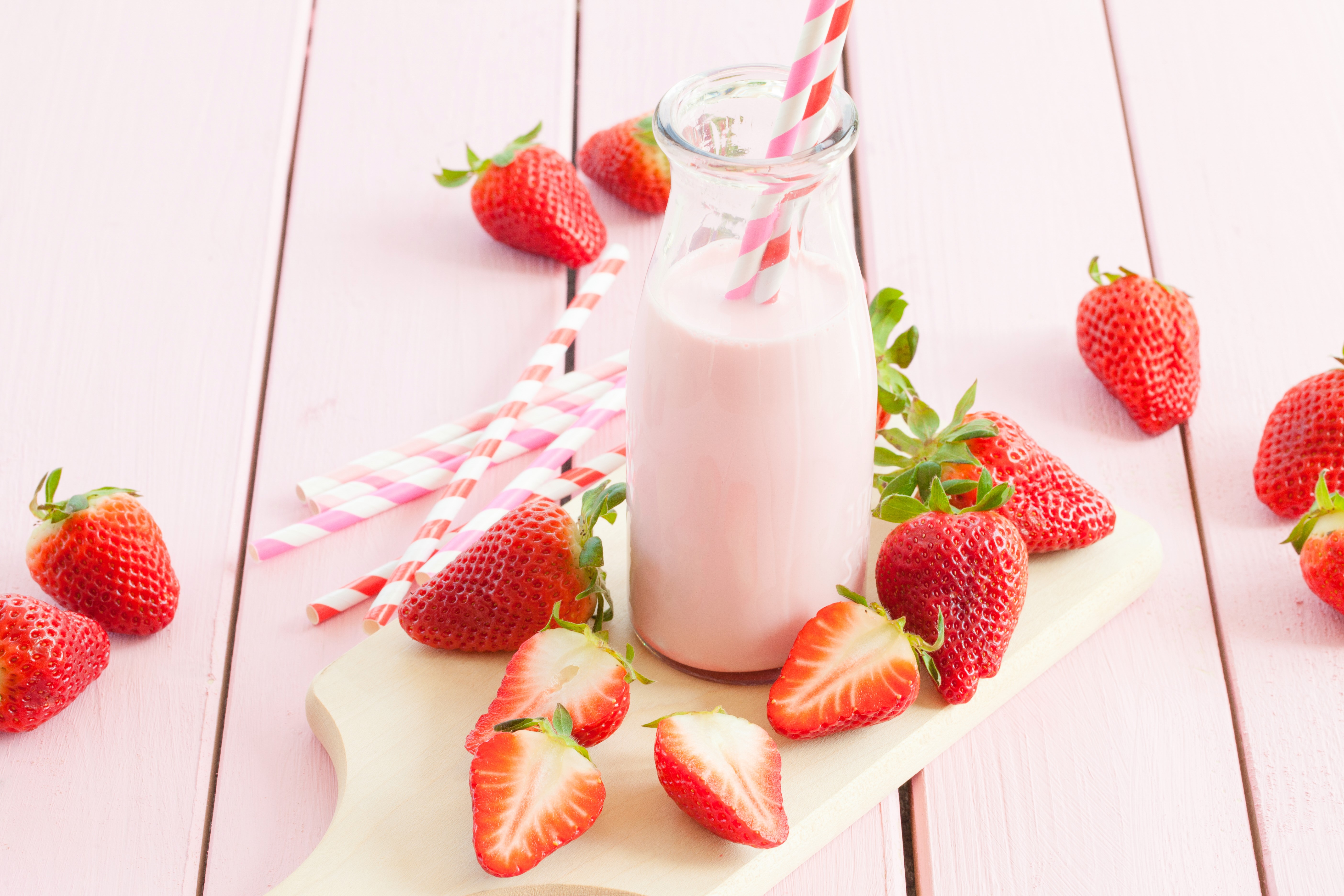 Strawberry Milkshake in a Bottle with Straws HD Wallpaper