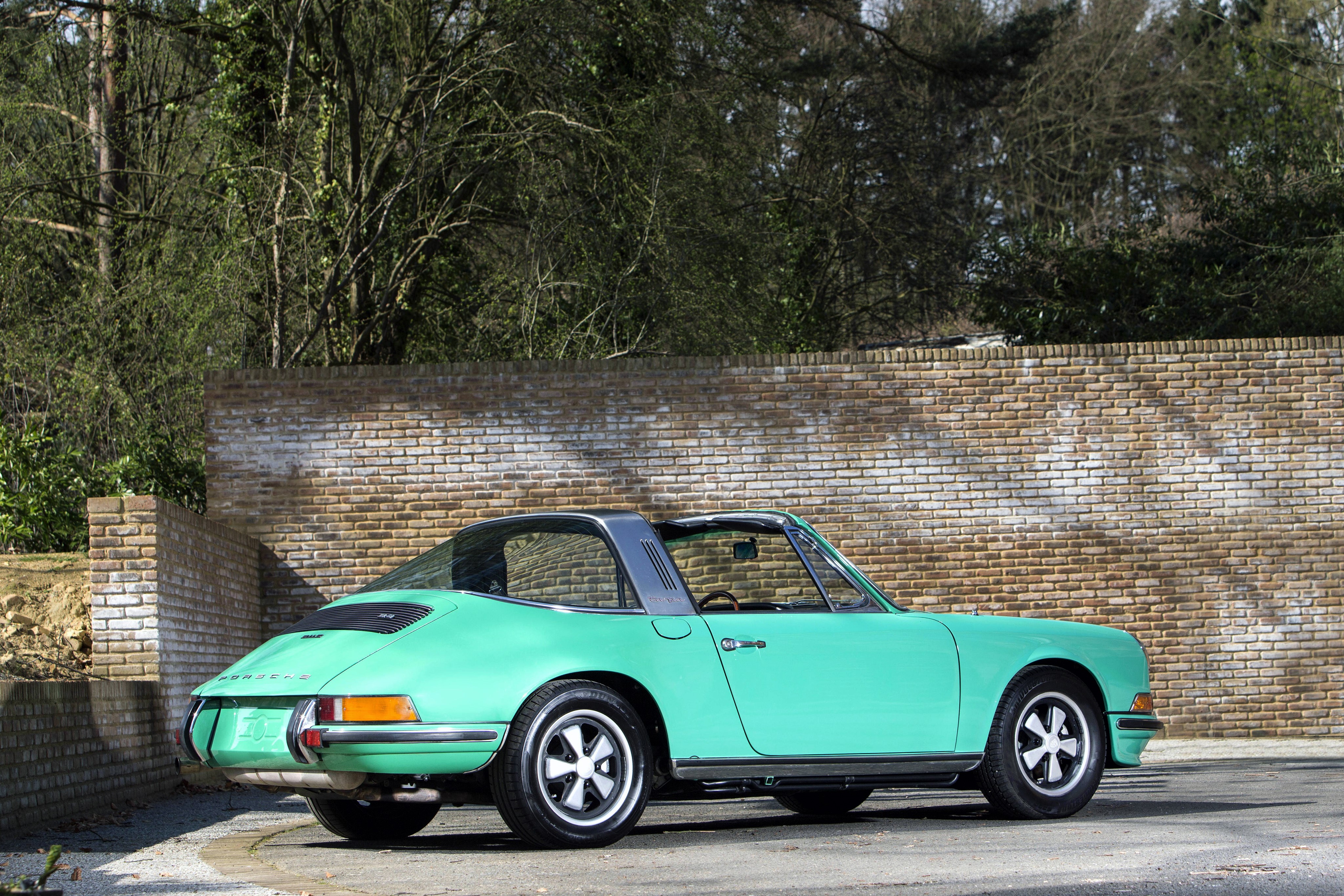 1971-73 Porsche 911 S 2.4 Targa HD Wallpaper