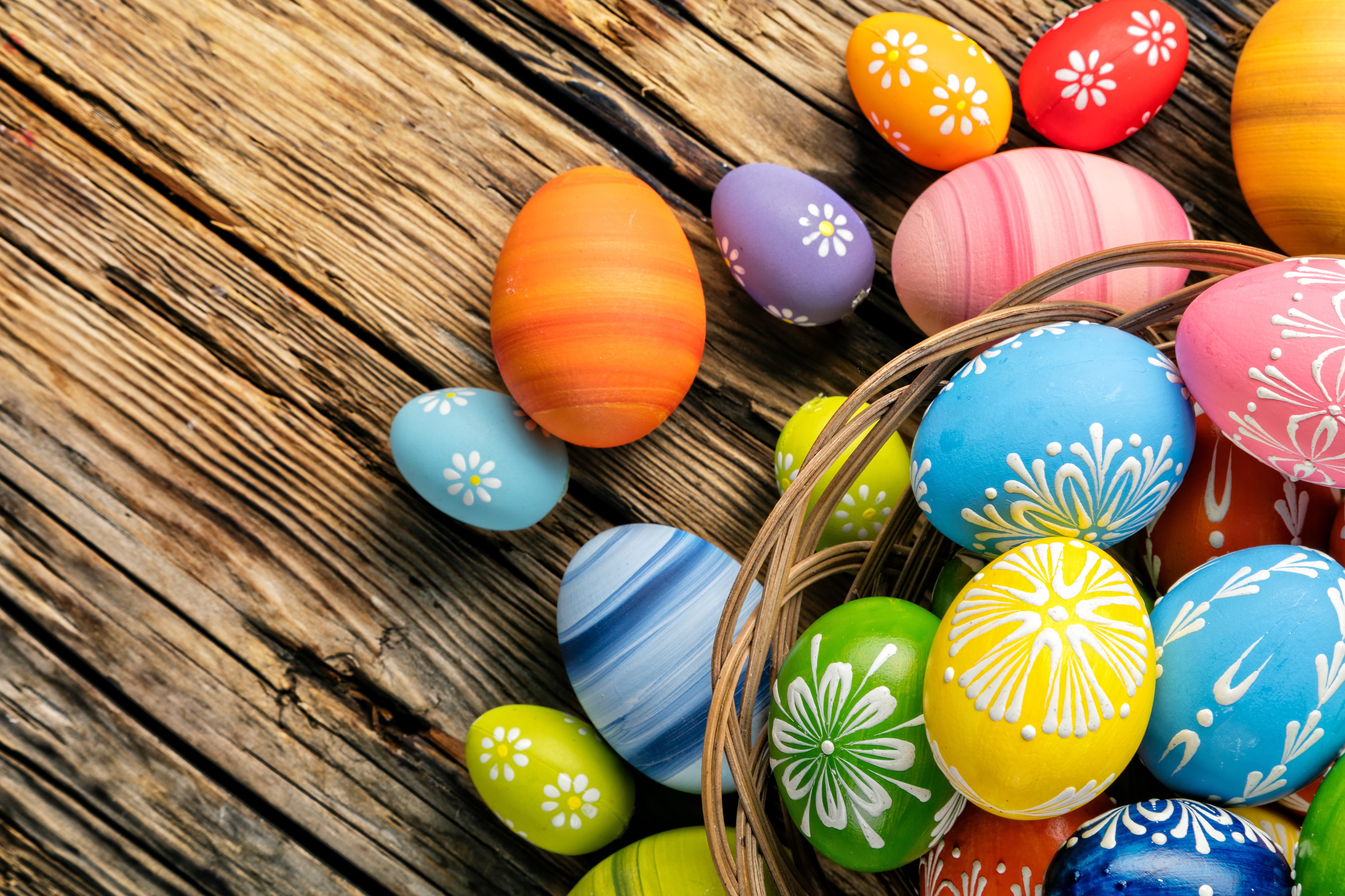 Easter Eggs on a Wooden Table HD Wallpaper