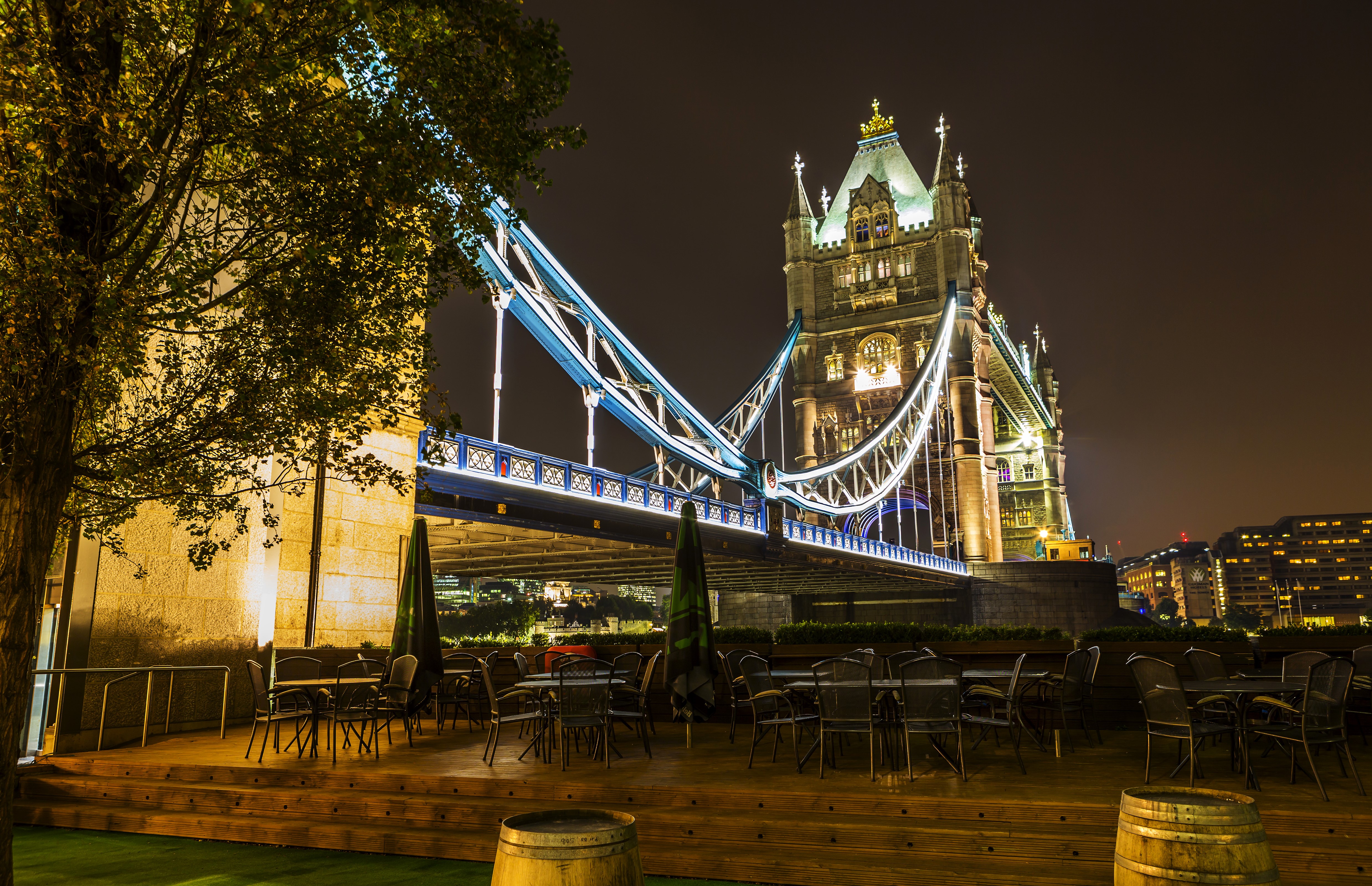 Tower Bridge at Night, London, England HD Wallpaper