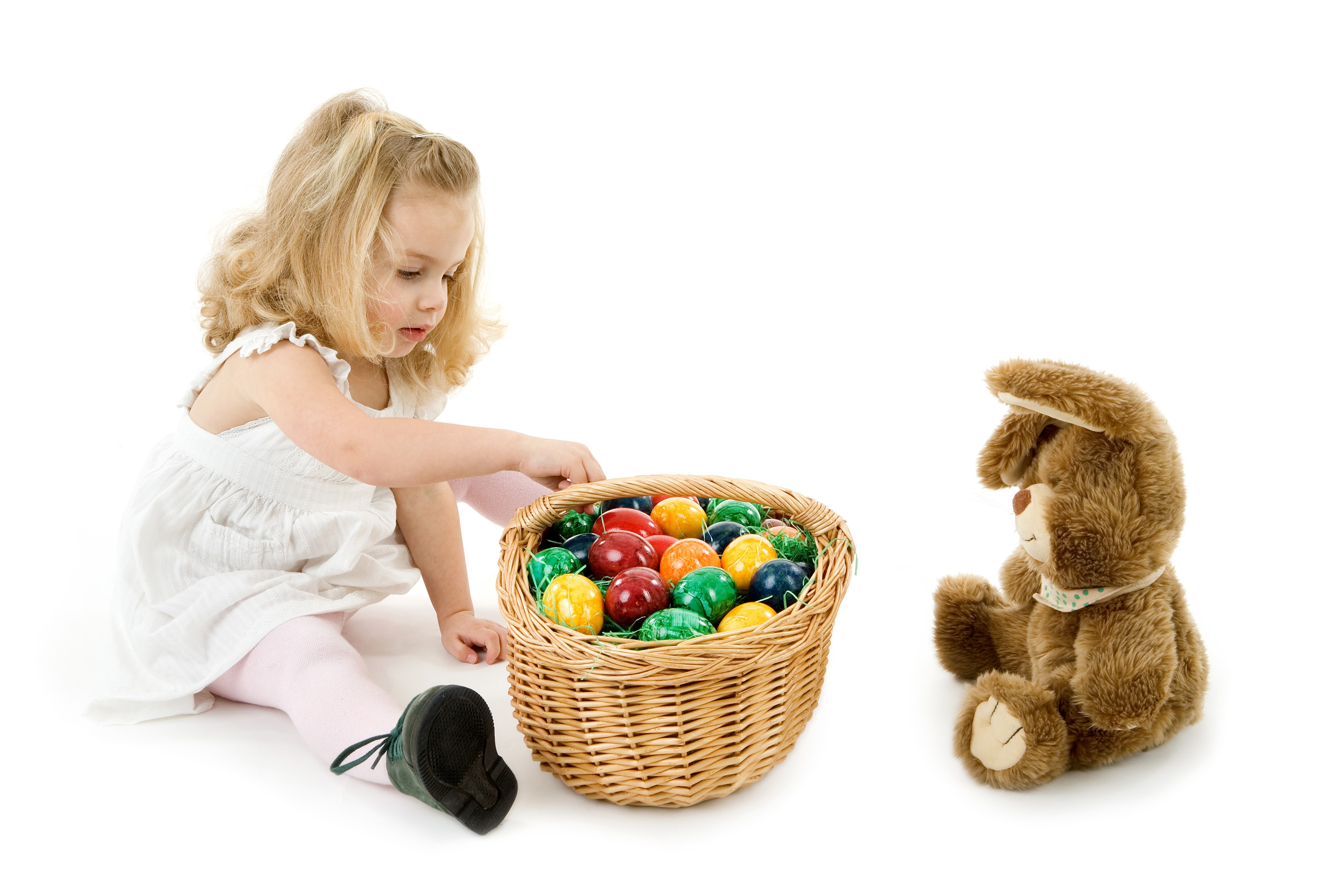 Girl with Easter eggs and teddy bear HD Wallpaper
