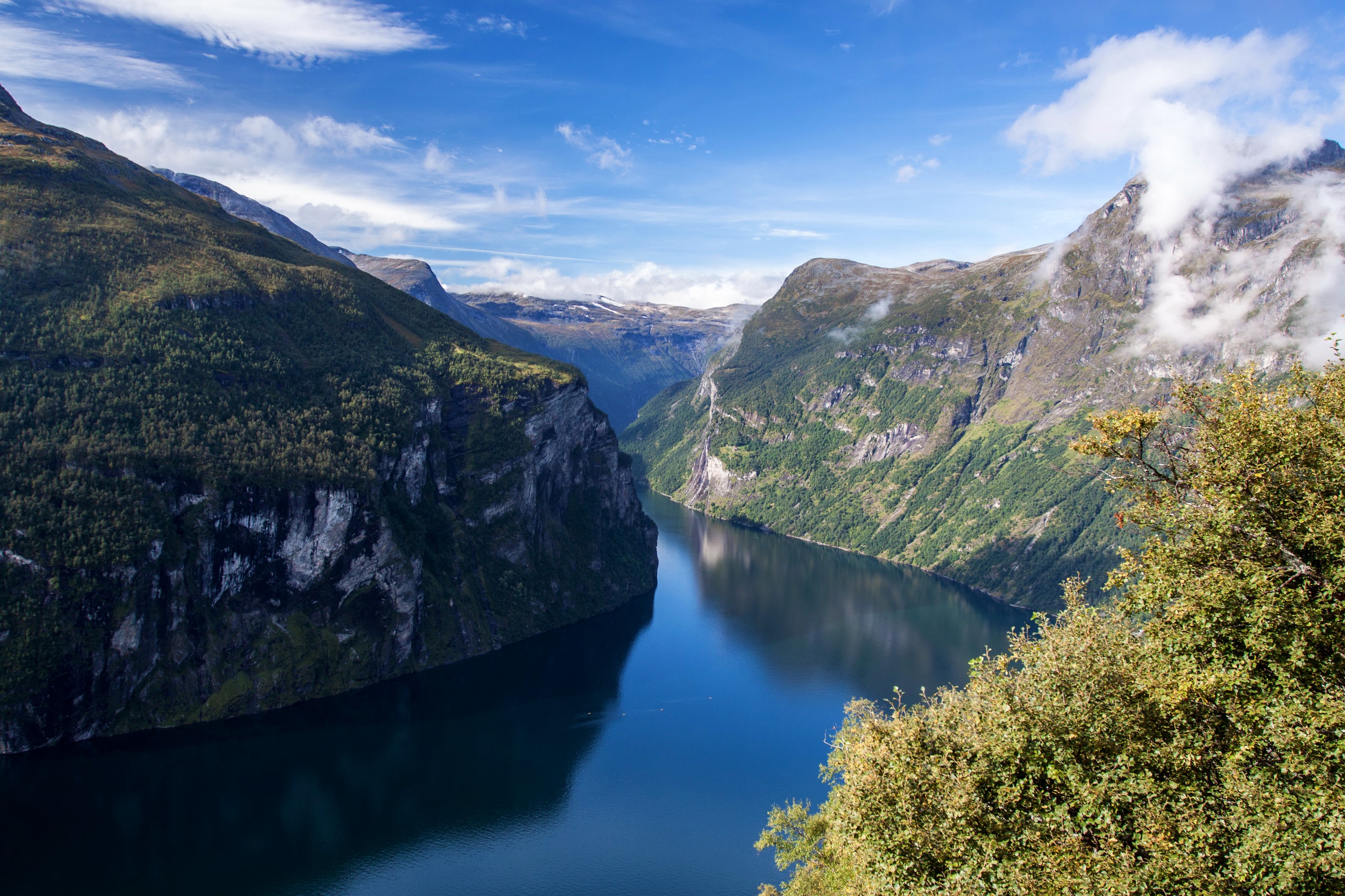 Geirangerfjord, Norway, Mountains and River HD Wallpaper