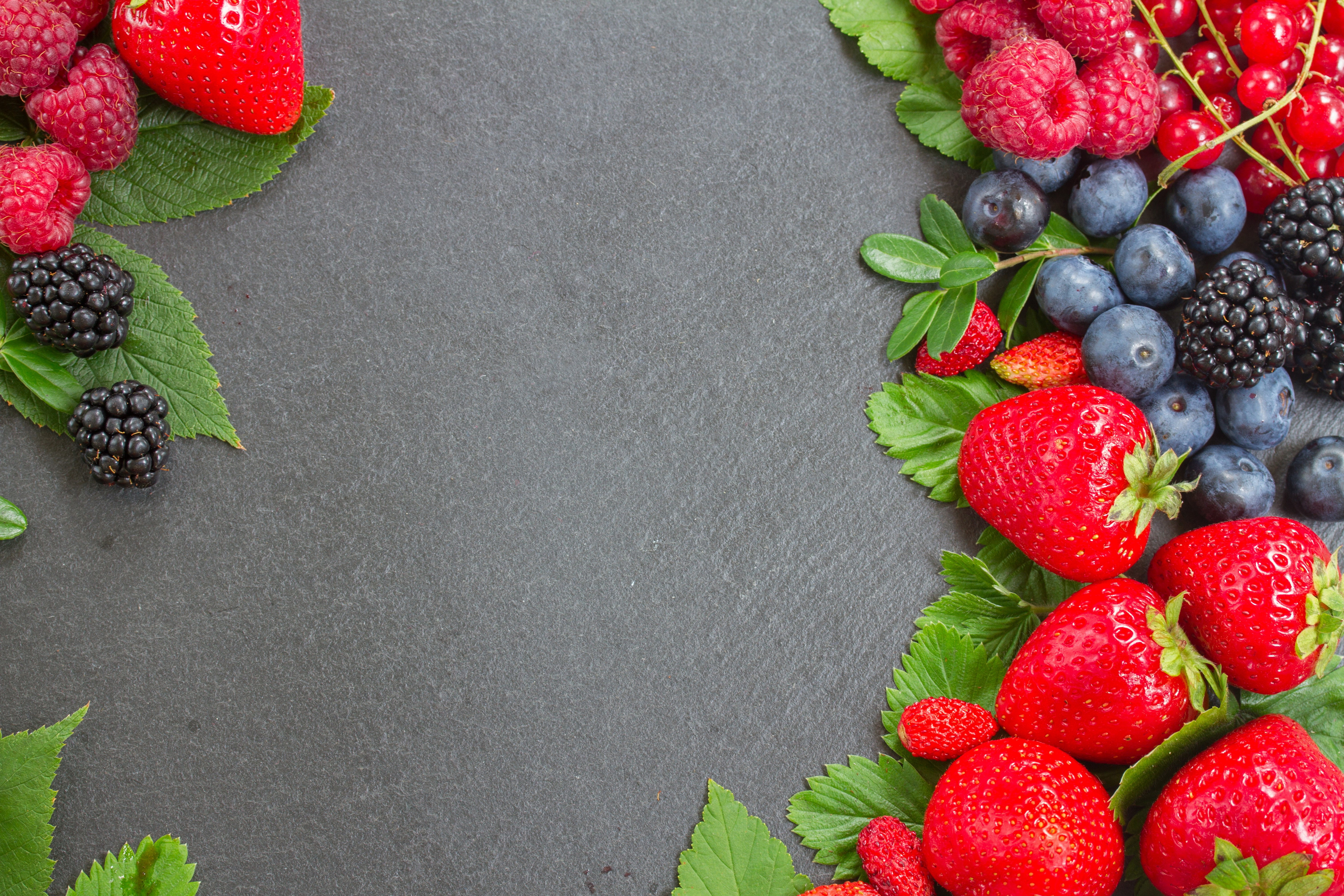 Berries: Strawberry, Raspberry, Blackberry, Blueberry, Red Currant HD Wallpaper