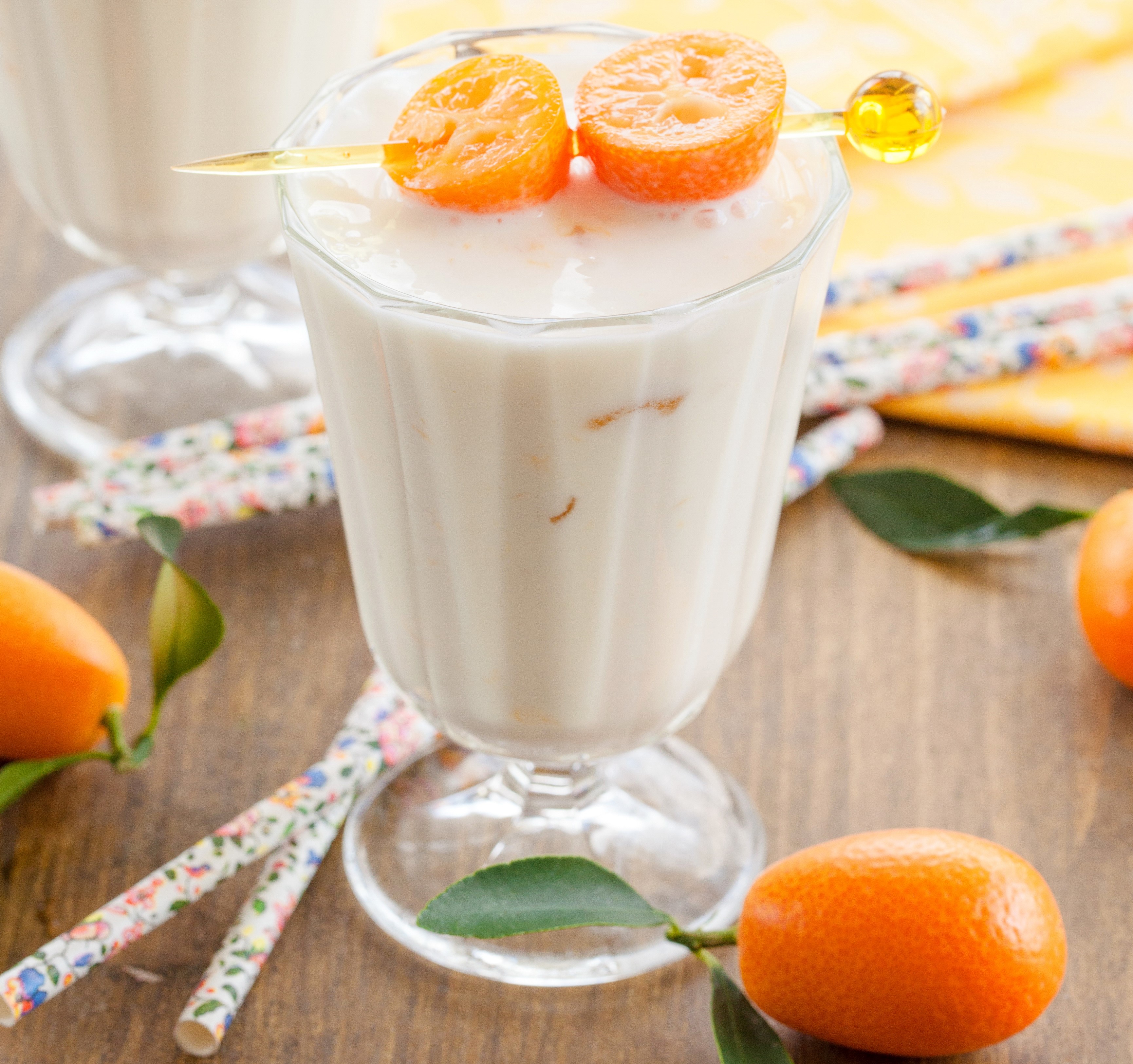 Kumquat Cocktail in a Highball Glass HD Wallpaper