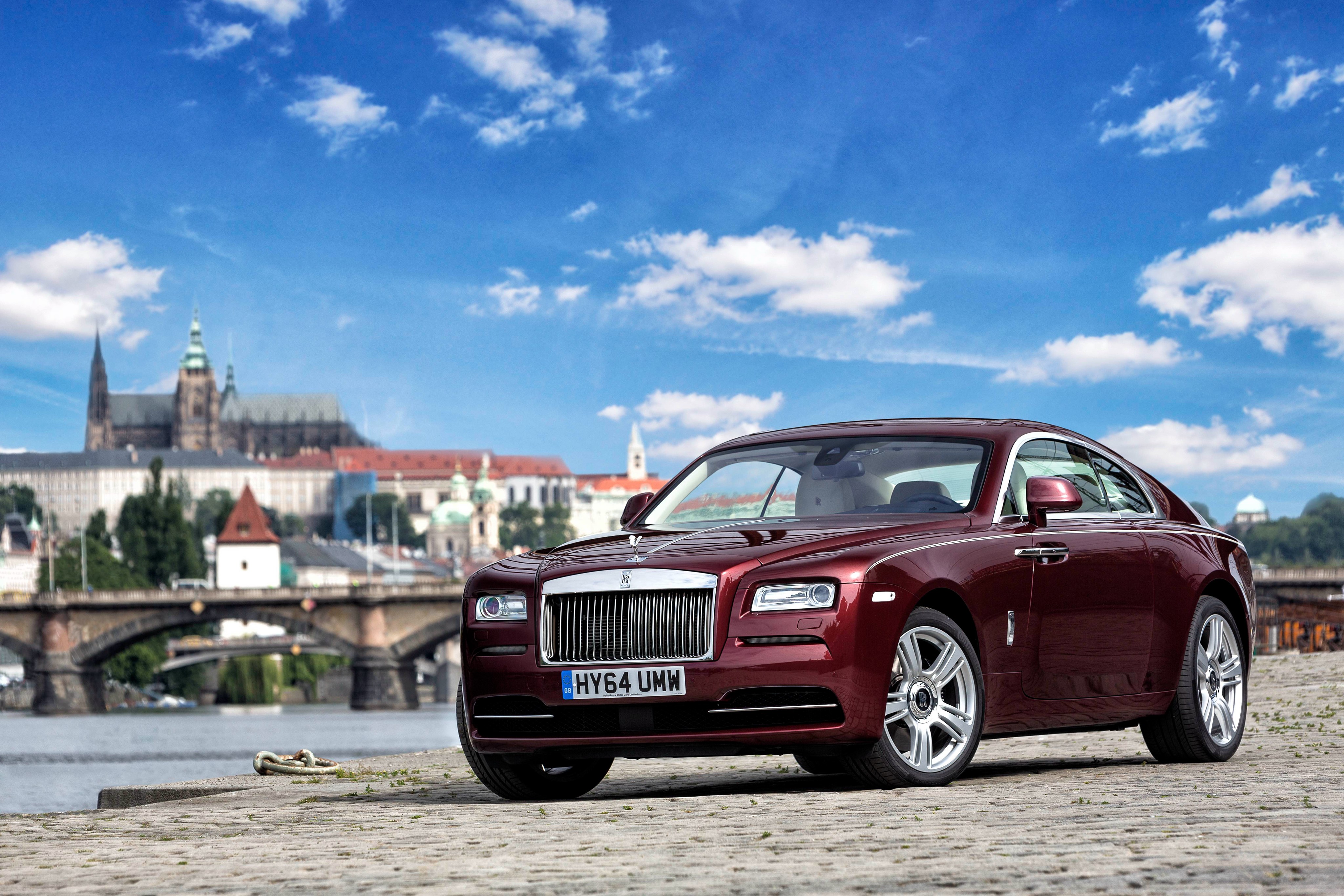 4K Rolls-Royce Wraith in Prague HD Wallpaper
