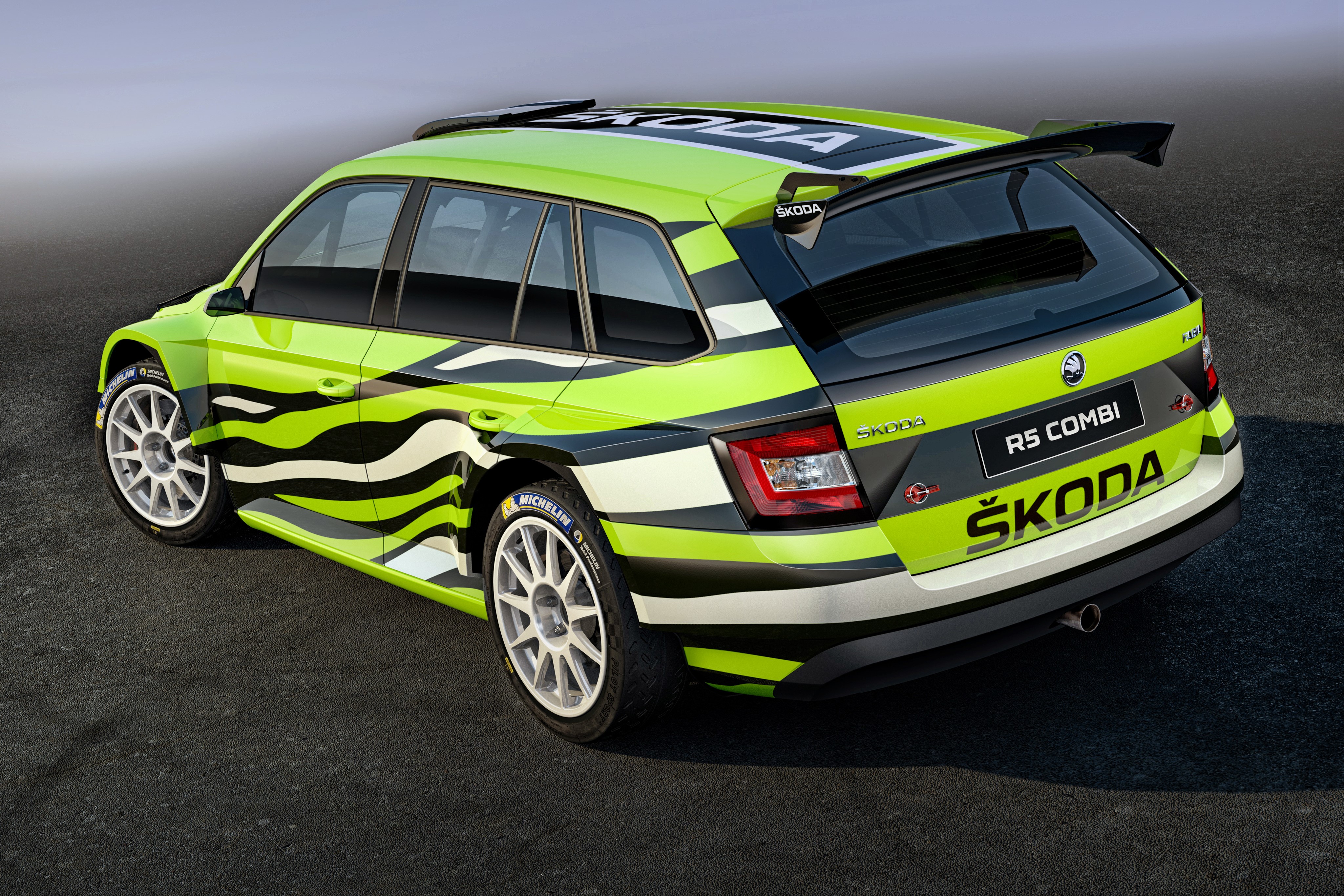 Skoda Fabia R5 Combi rally car HD Wallpaper