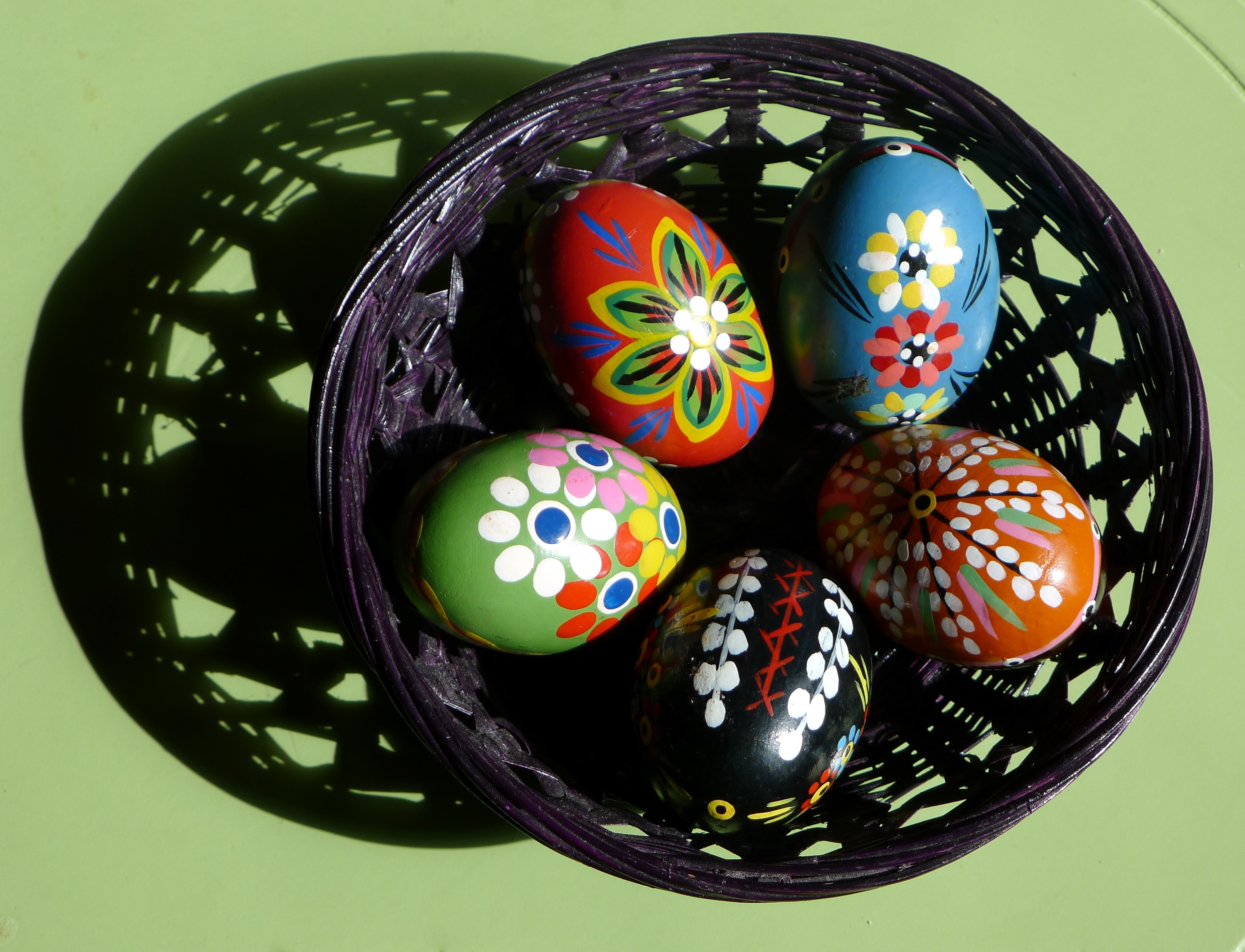 Decorated Easter Eggs in a Basket HD Wallpaper