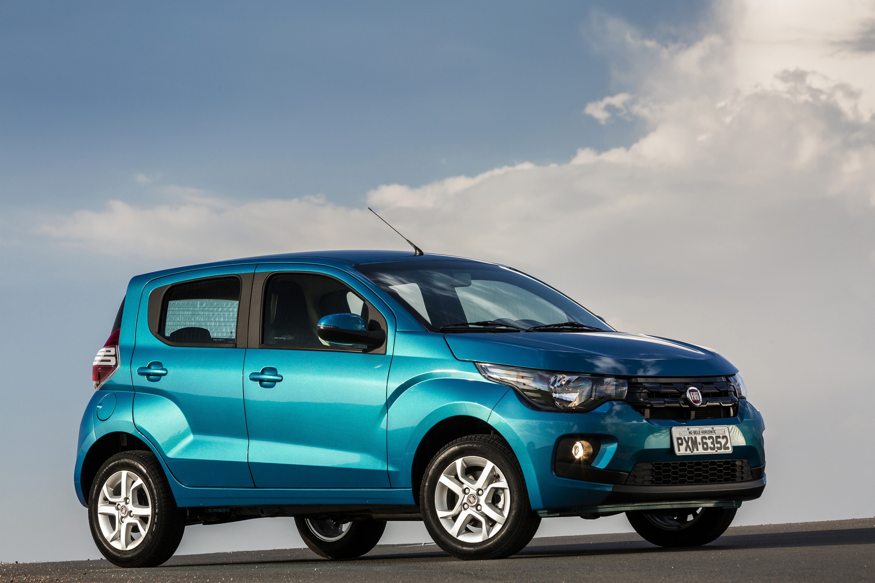 Fiat Mobi Like 2016 Light Blue Metallic HD Wallpaper