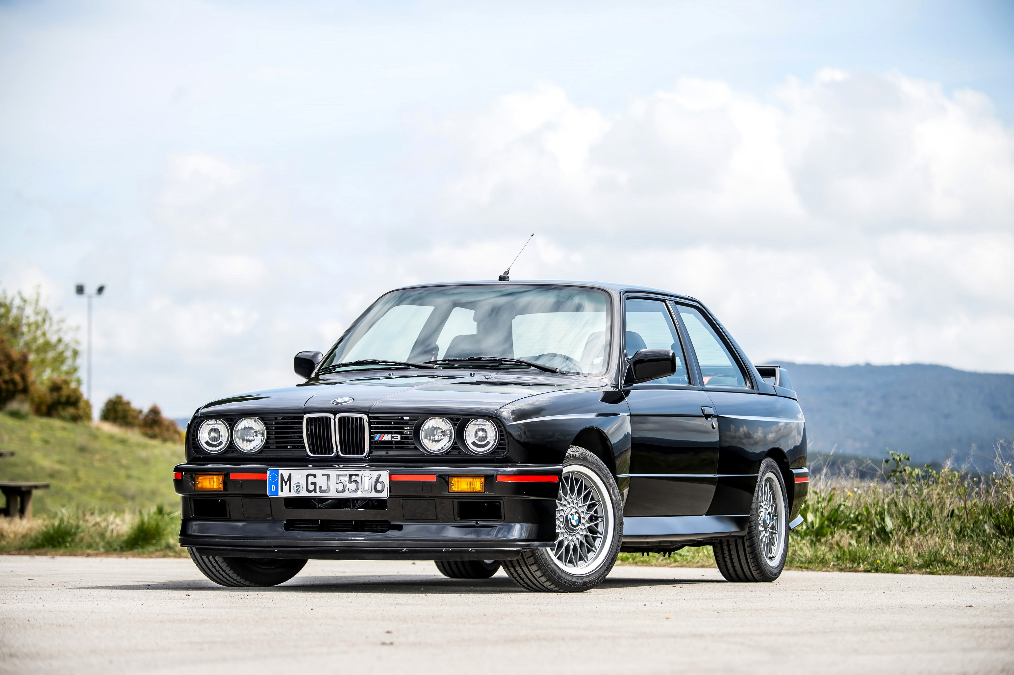 Black 1989-90 BMW M3 Sport Evolution (E30) HD Wallpaper