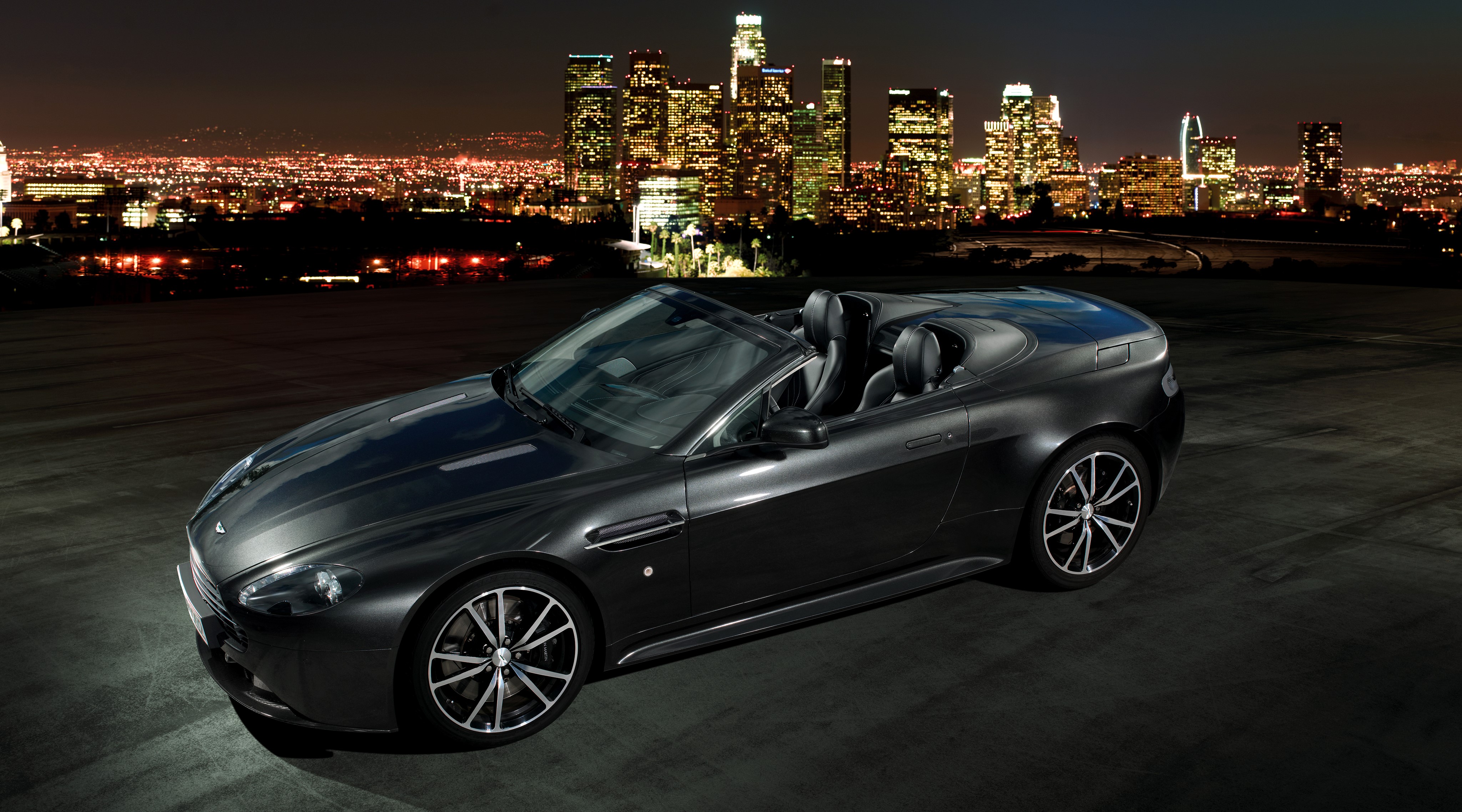 2011 Aston Martin V8 Vantage S Roadster in Los Angeles HD Wallpaper