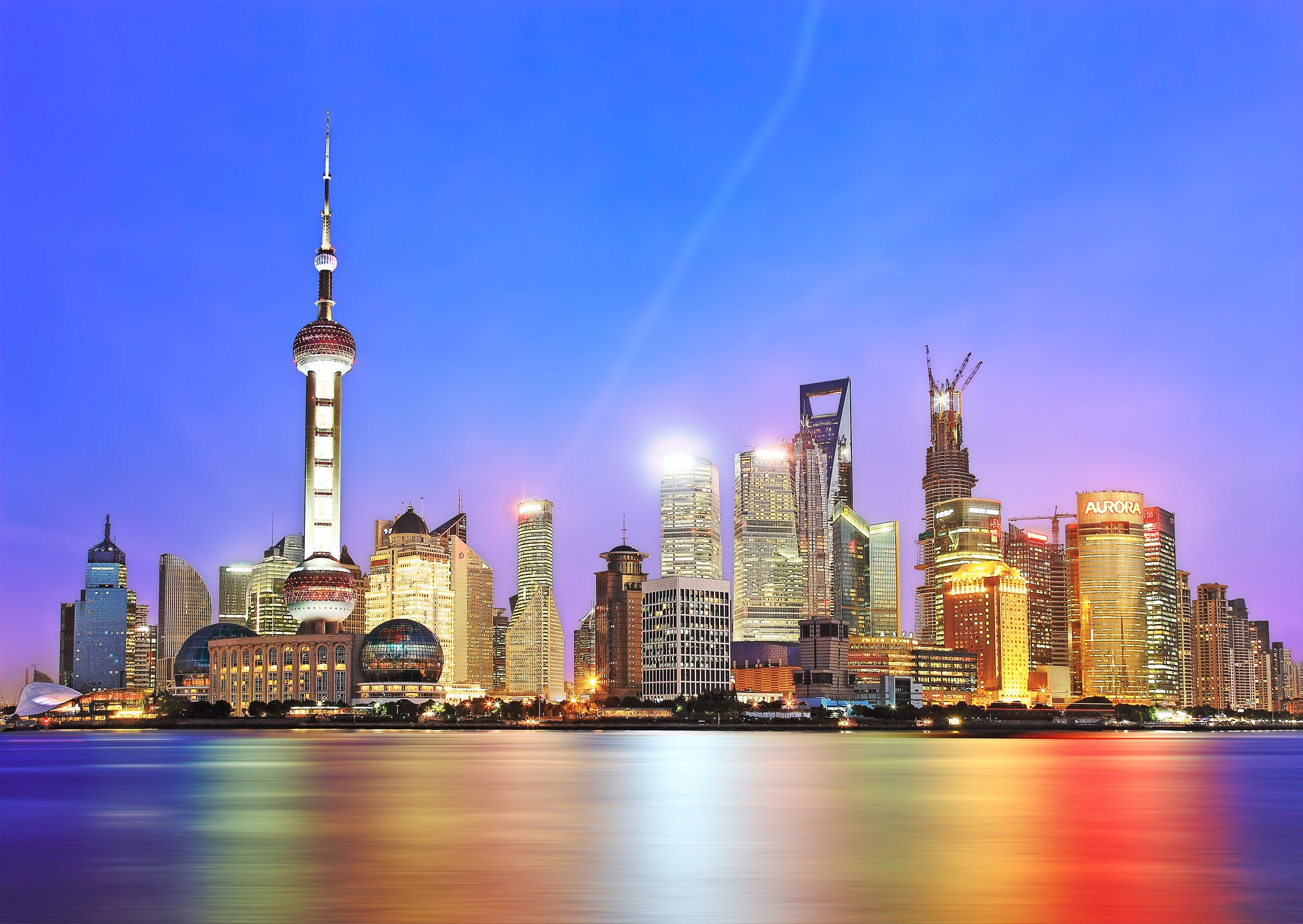Shanghai skyline with Oriental Pearl Tower and skyscrapers HD Wallpaper
