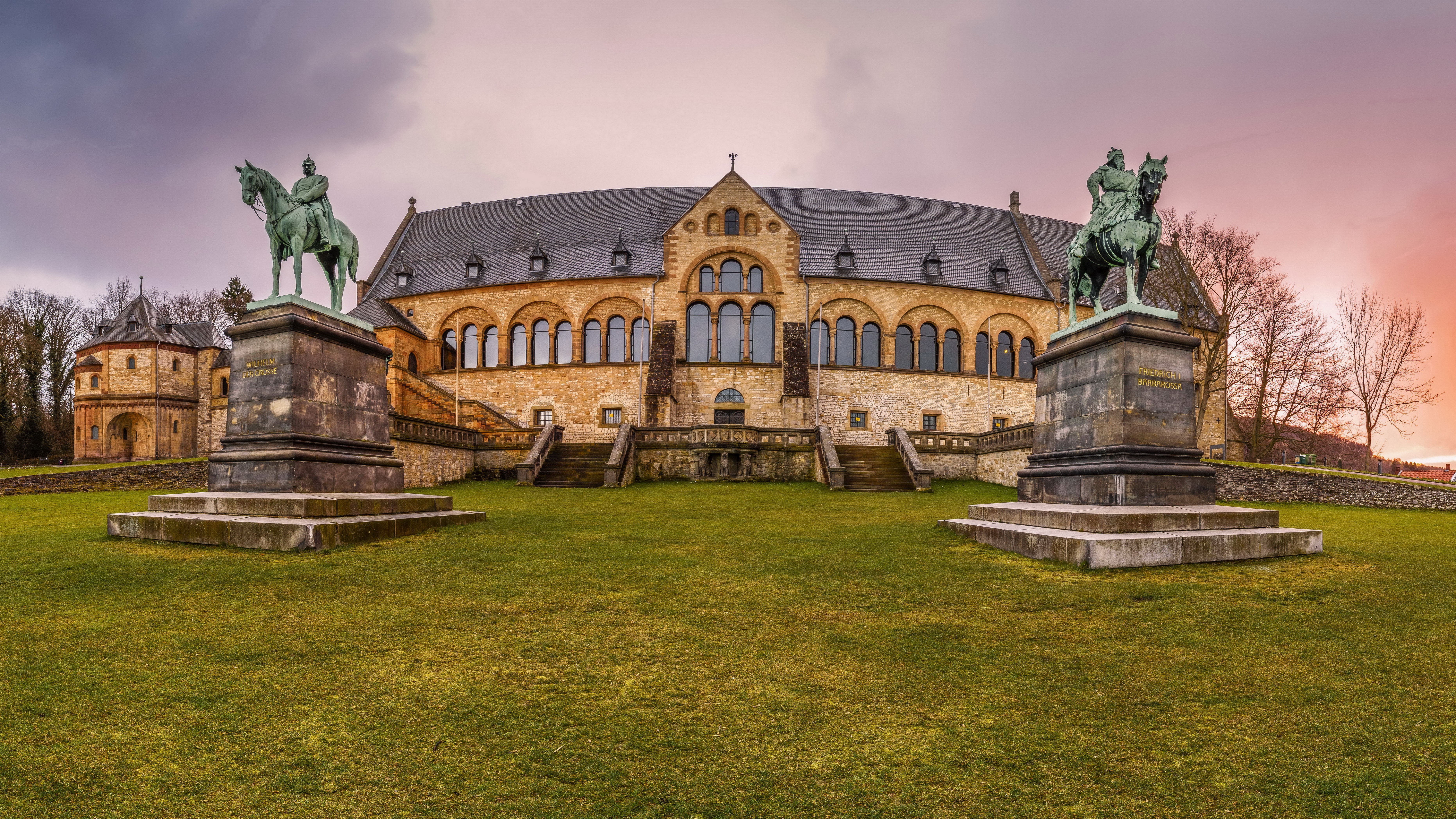 Kaiserpfalz Goslar Germany with equestrian statues HD Wallpaper