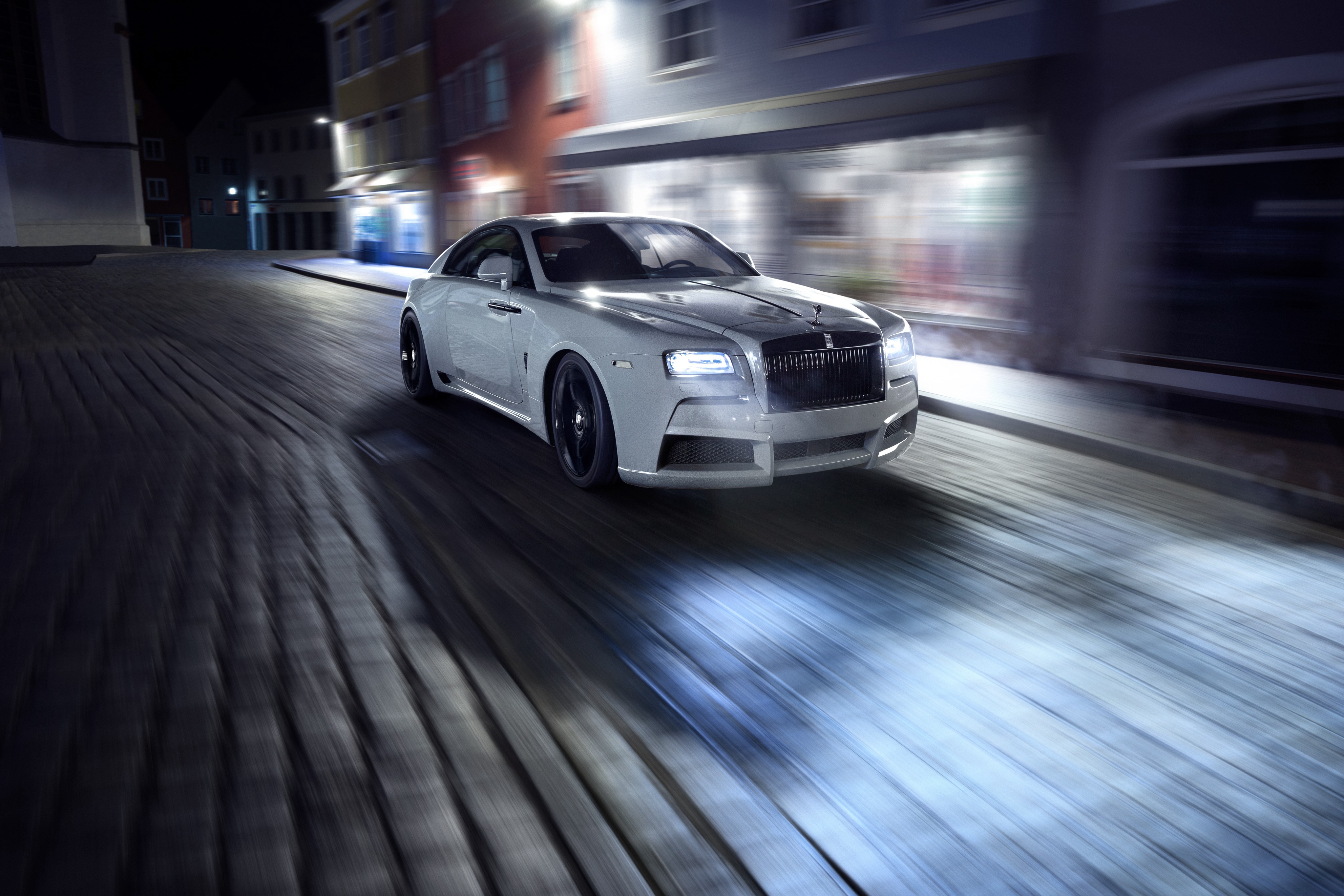 4K Spofec Wraith Rolls-Royce driving at night HD Wallpaper