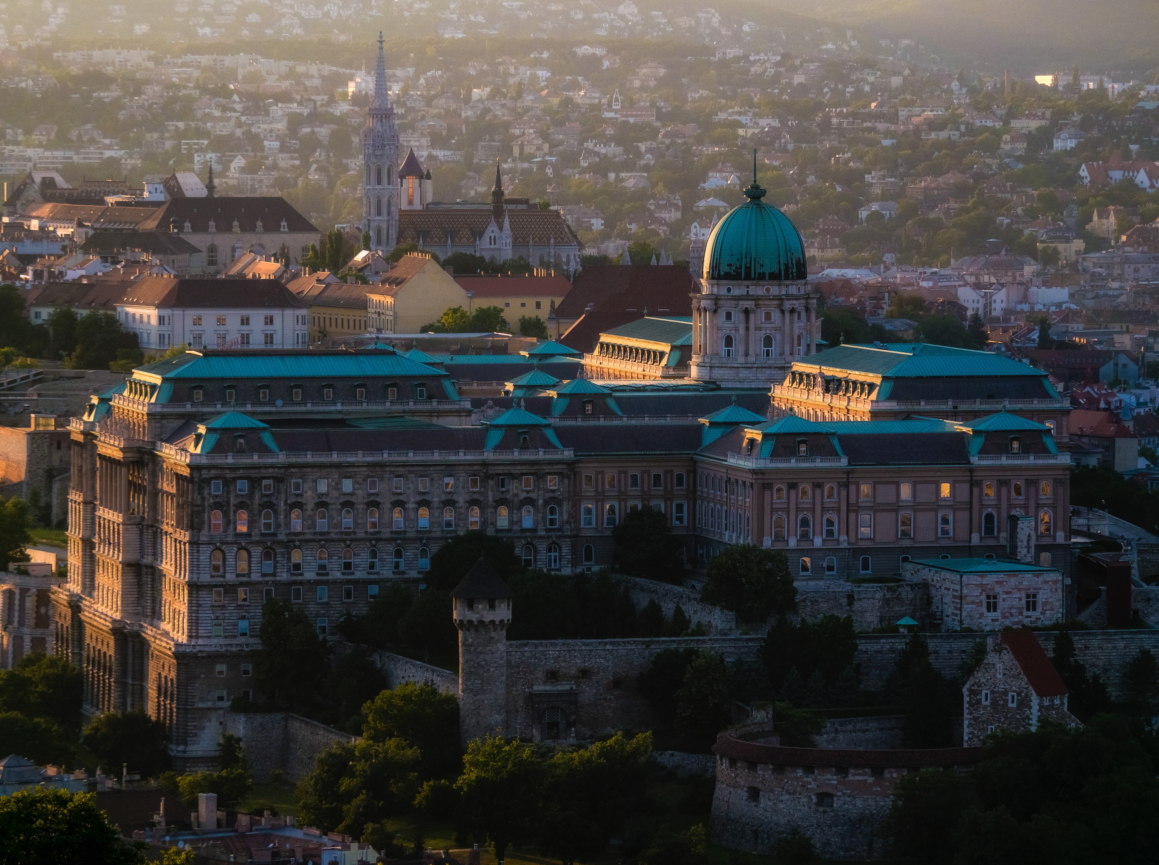 Buda Castle in Budapest, Hungary at sunset HD Wallpaper