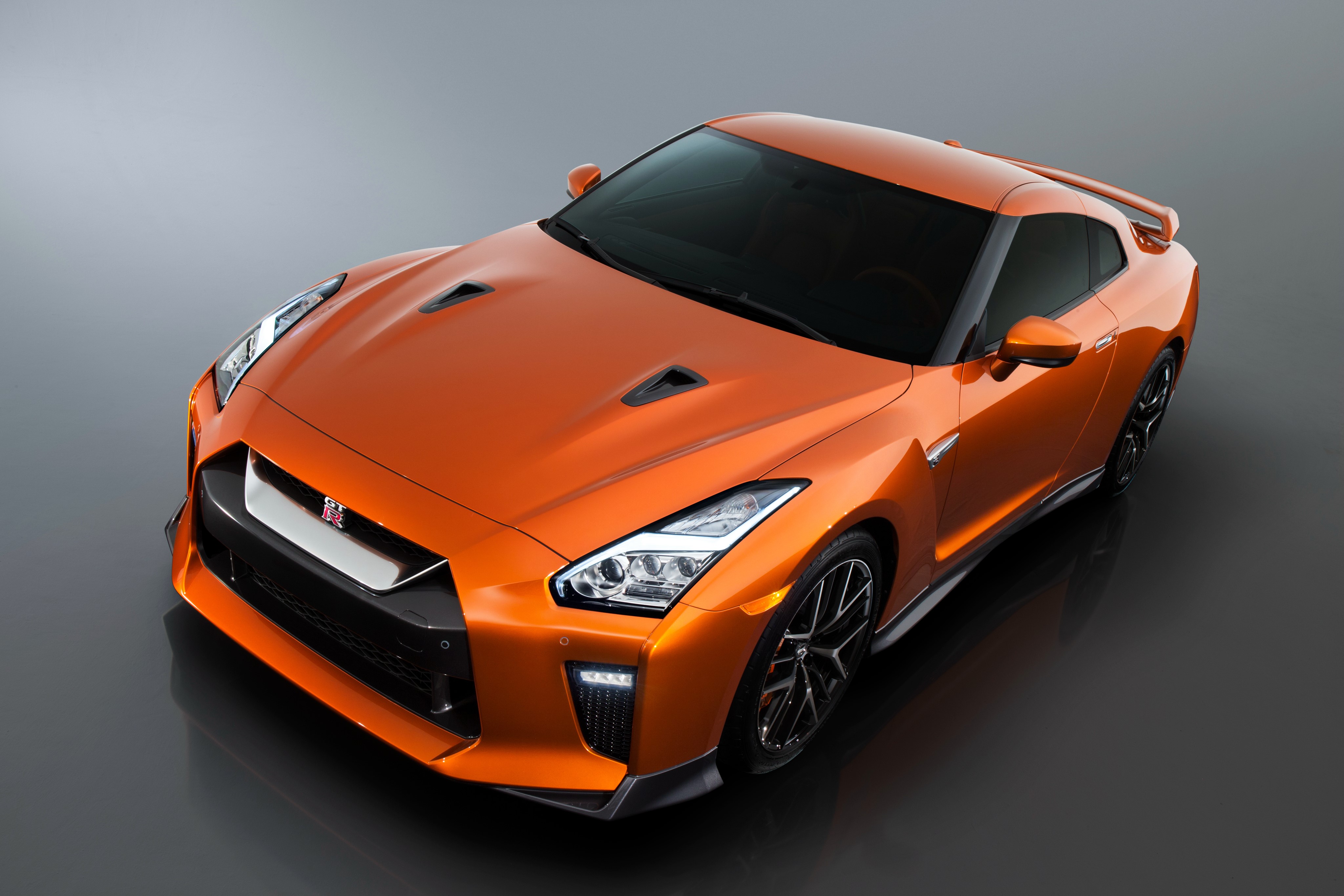 4K Orange Nissan GT-R R35 HD Wallpaper