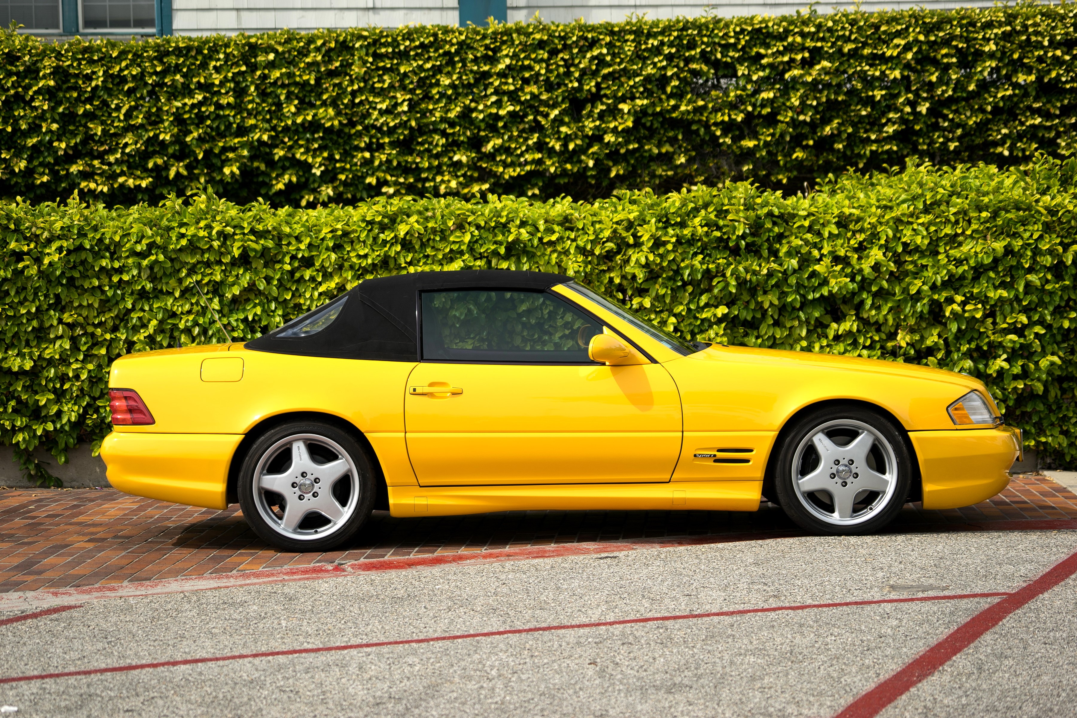Yellow 1998-2001 Mercedes-Benz SL 500 Convertible HD Wallpaper