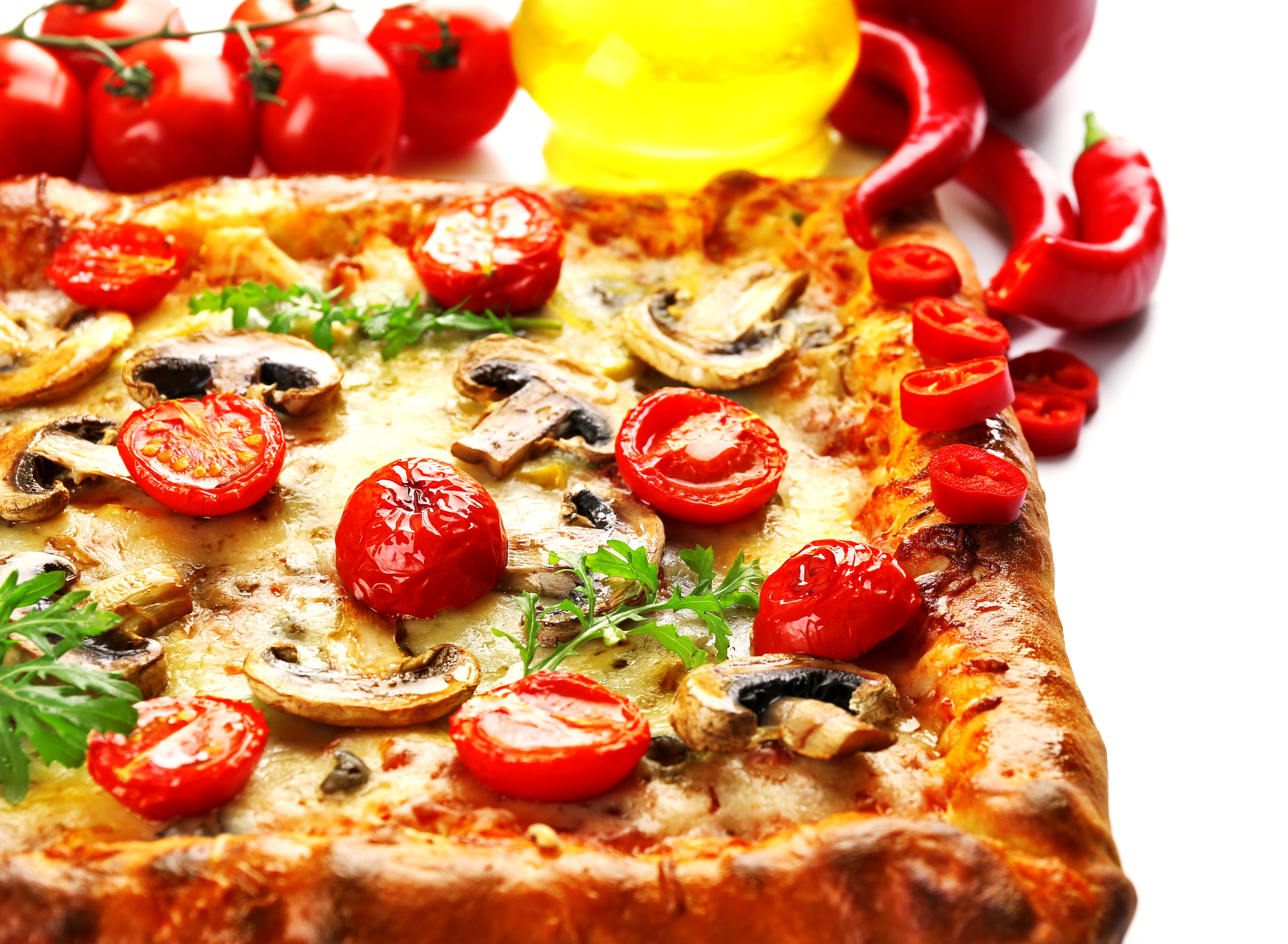 Rectangular pizza with tomatoes and mushrooms HD Wallpaper
