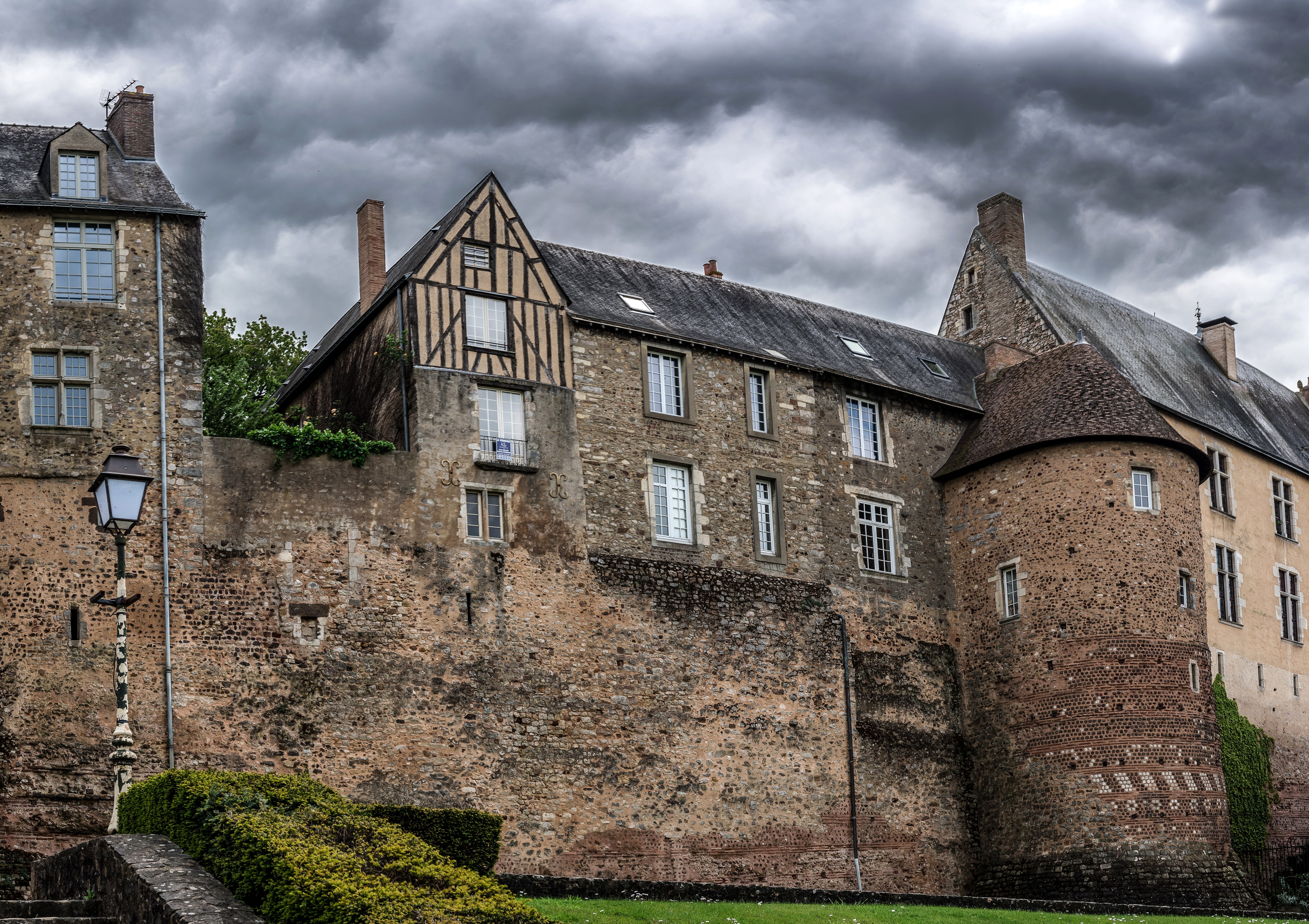 Vieux Mans France Houses HD Wallpaper