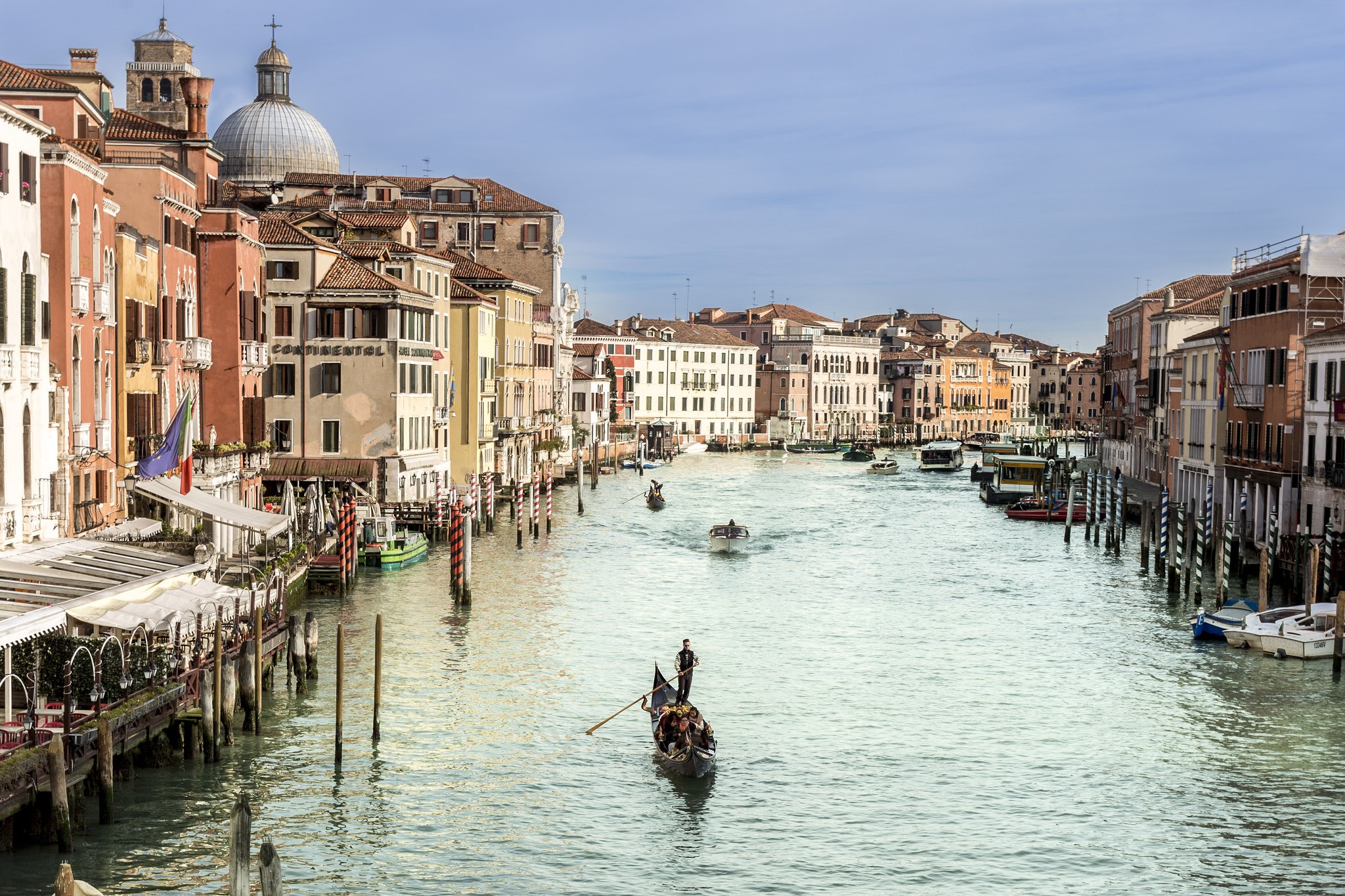 Gondola on the Grand Canal in Venice, Italy HD Wallpaper