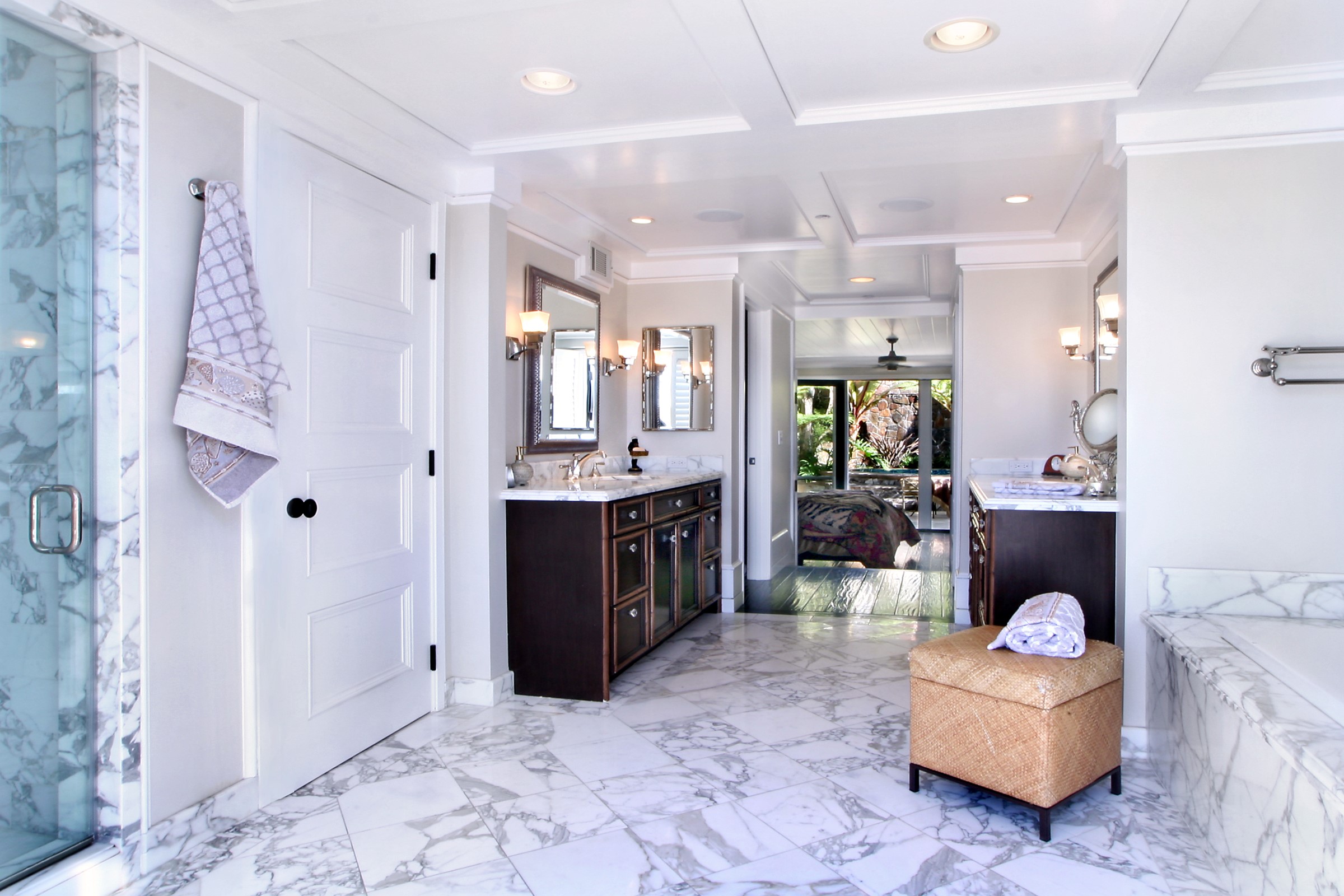 Luxury bathroom with marble floors and dual vanities HD Wallpaper