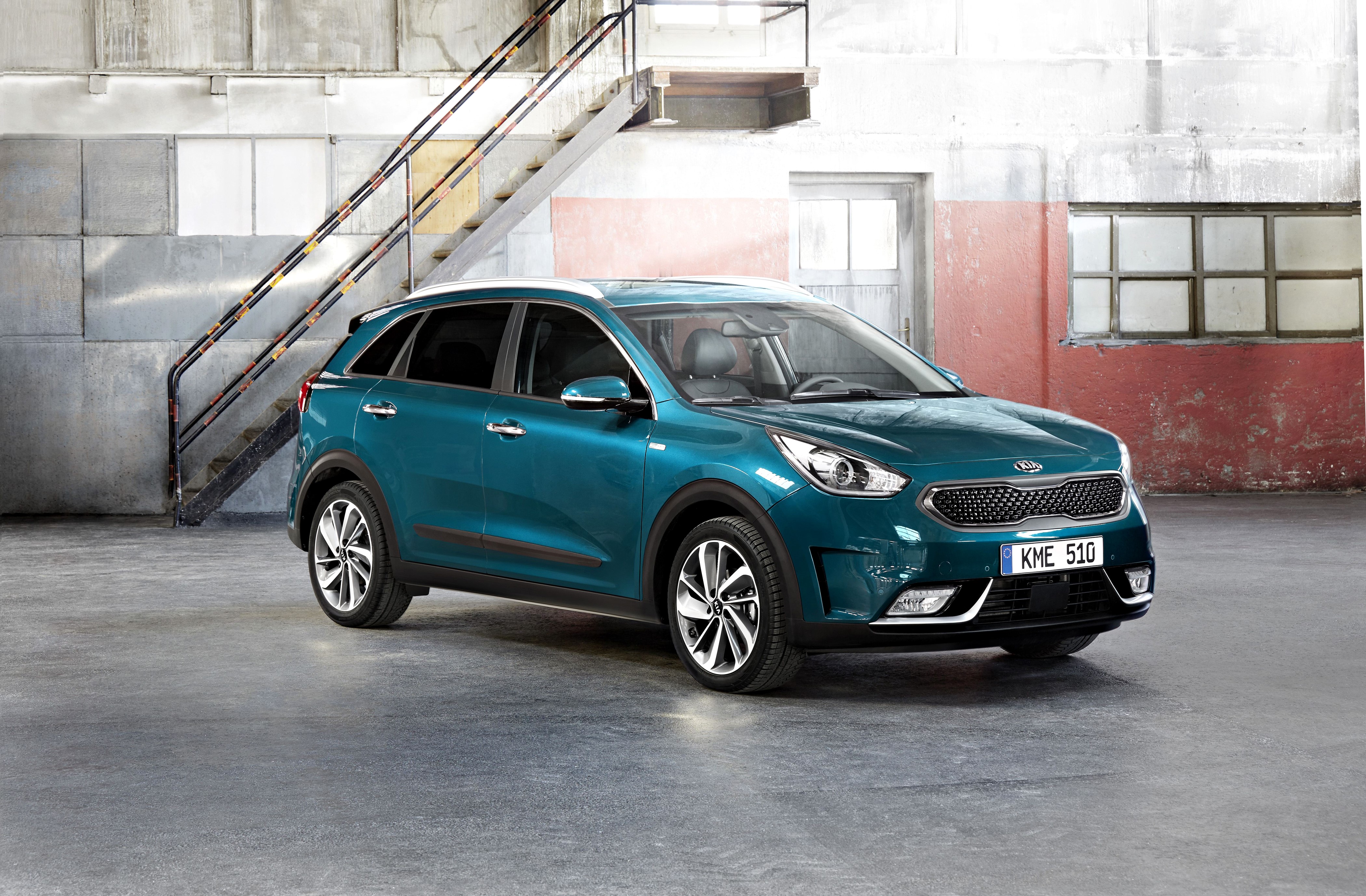 2016 Kia Niro Hybrid HD Wallpaper