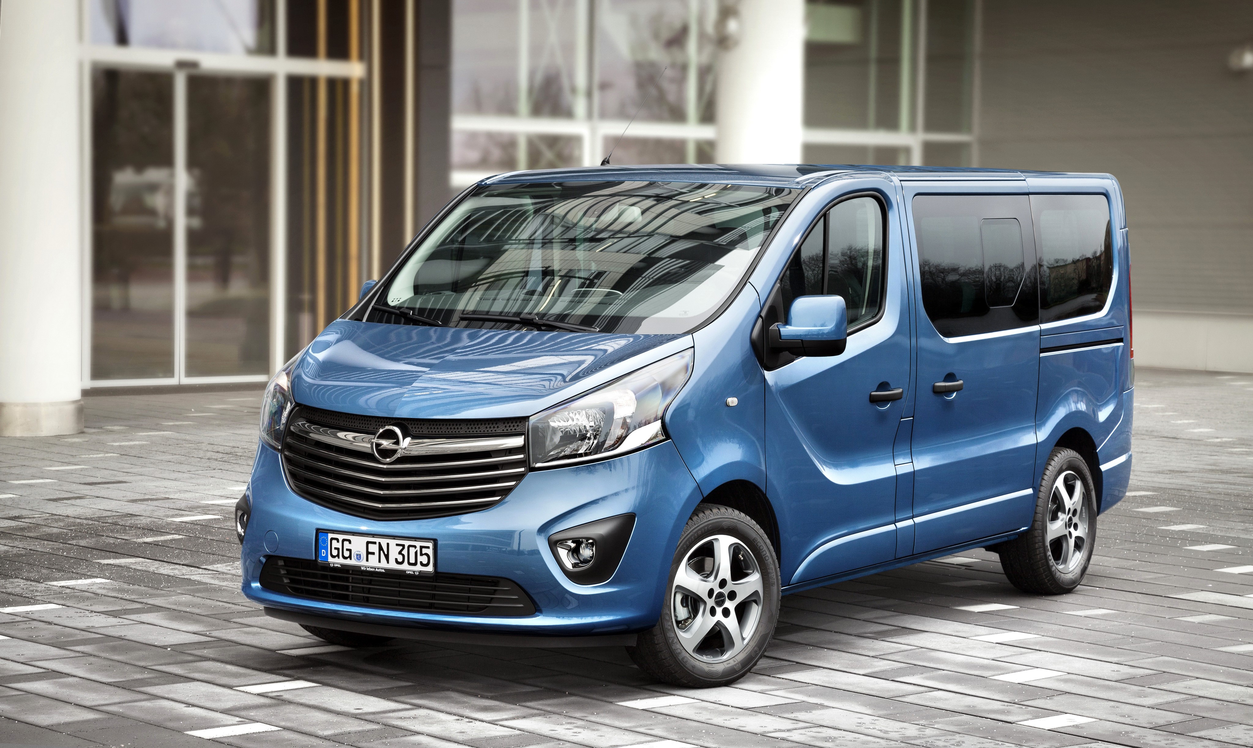 4K 2015-16 Opel Vivaro Tourer BiTurbo Light Blue Metallic HD Wallpaper