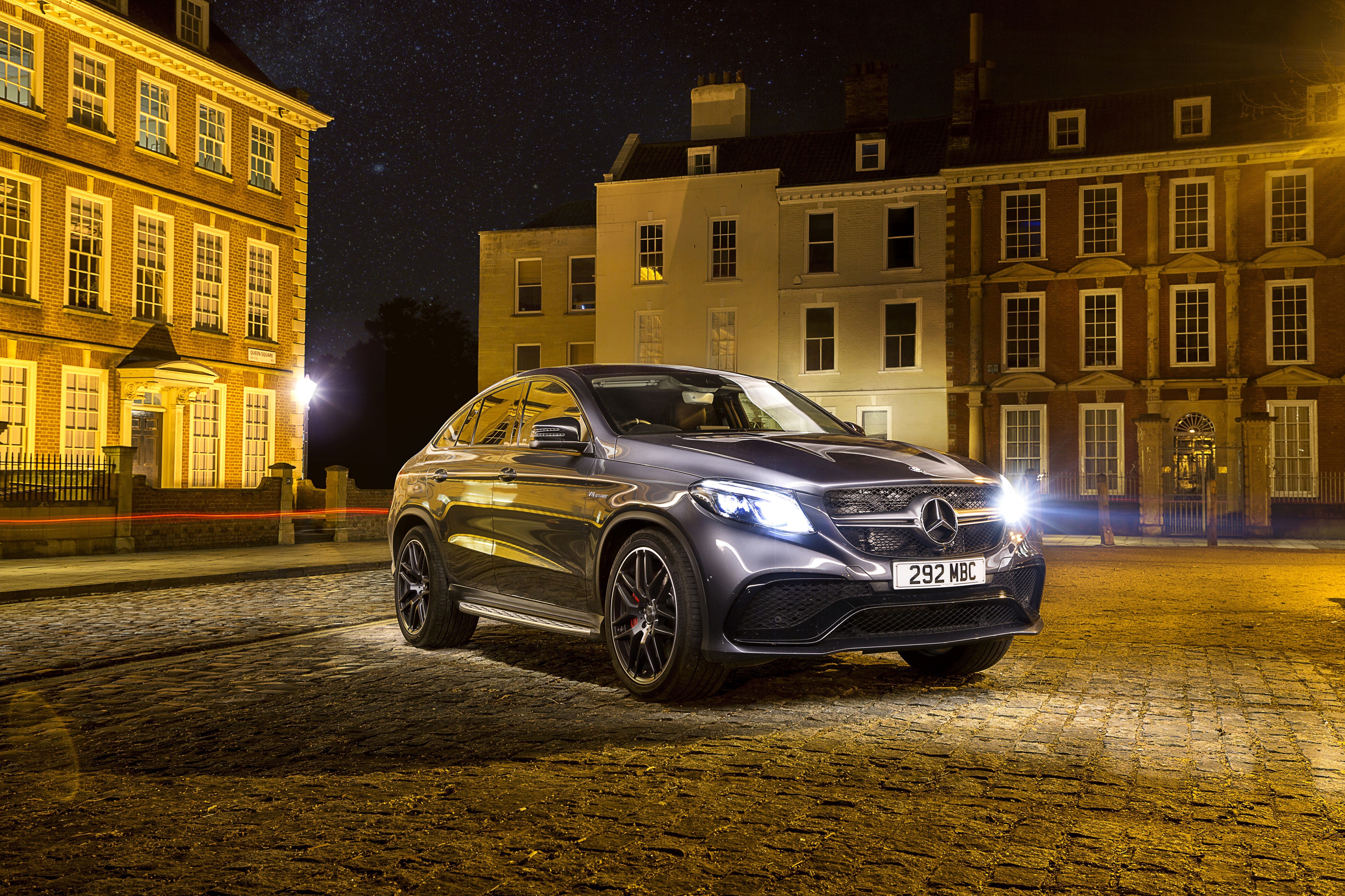 4K Mercedes-Benz GLE Coupe on Cobblestone Street at Night HD Wallpaper