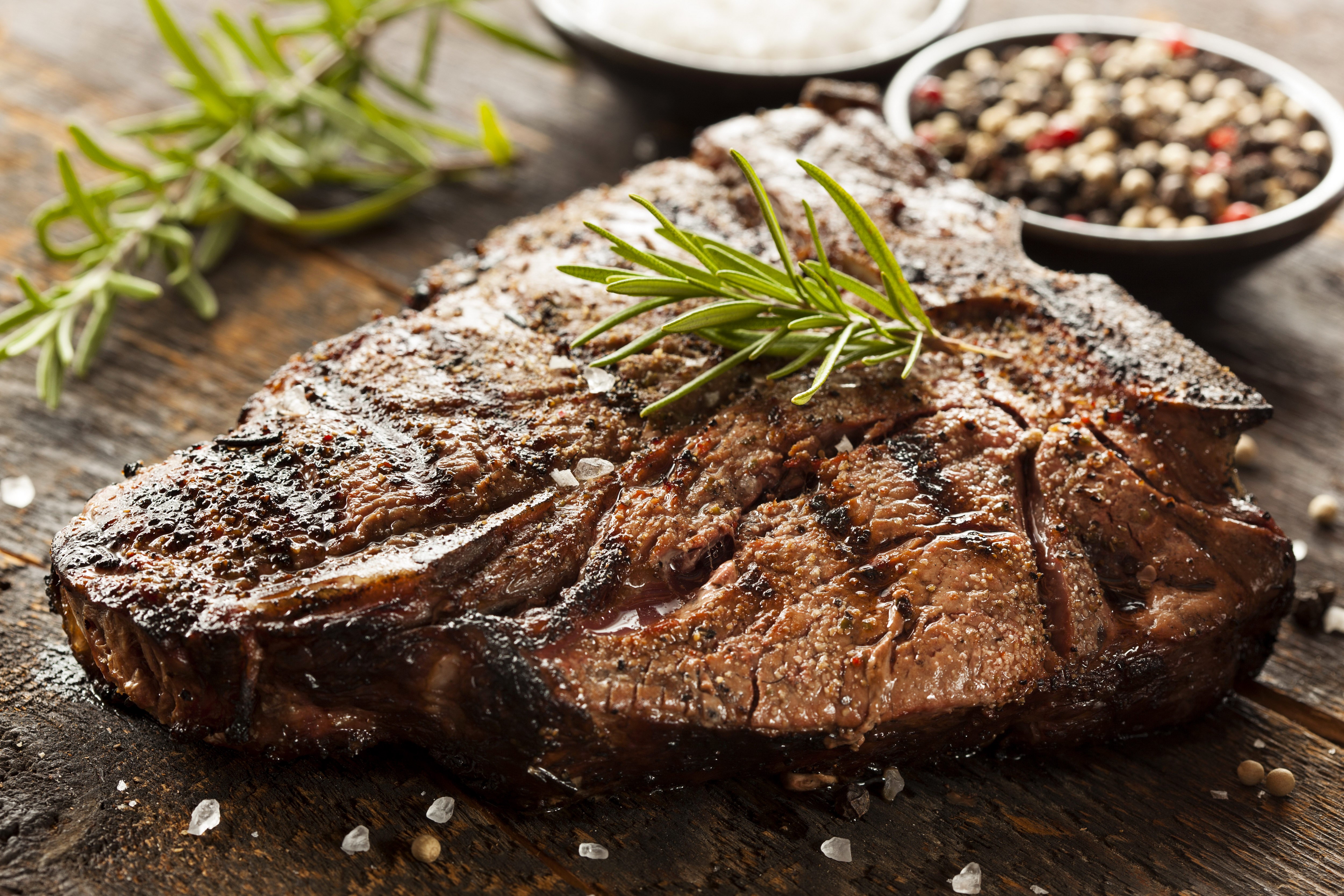 Grilled Steak with Rosemary and Peppercorns HD Wallpaper