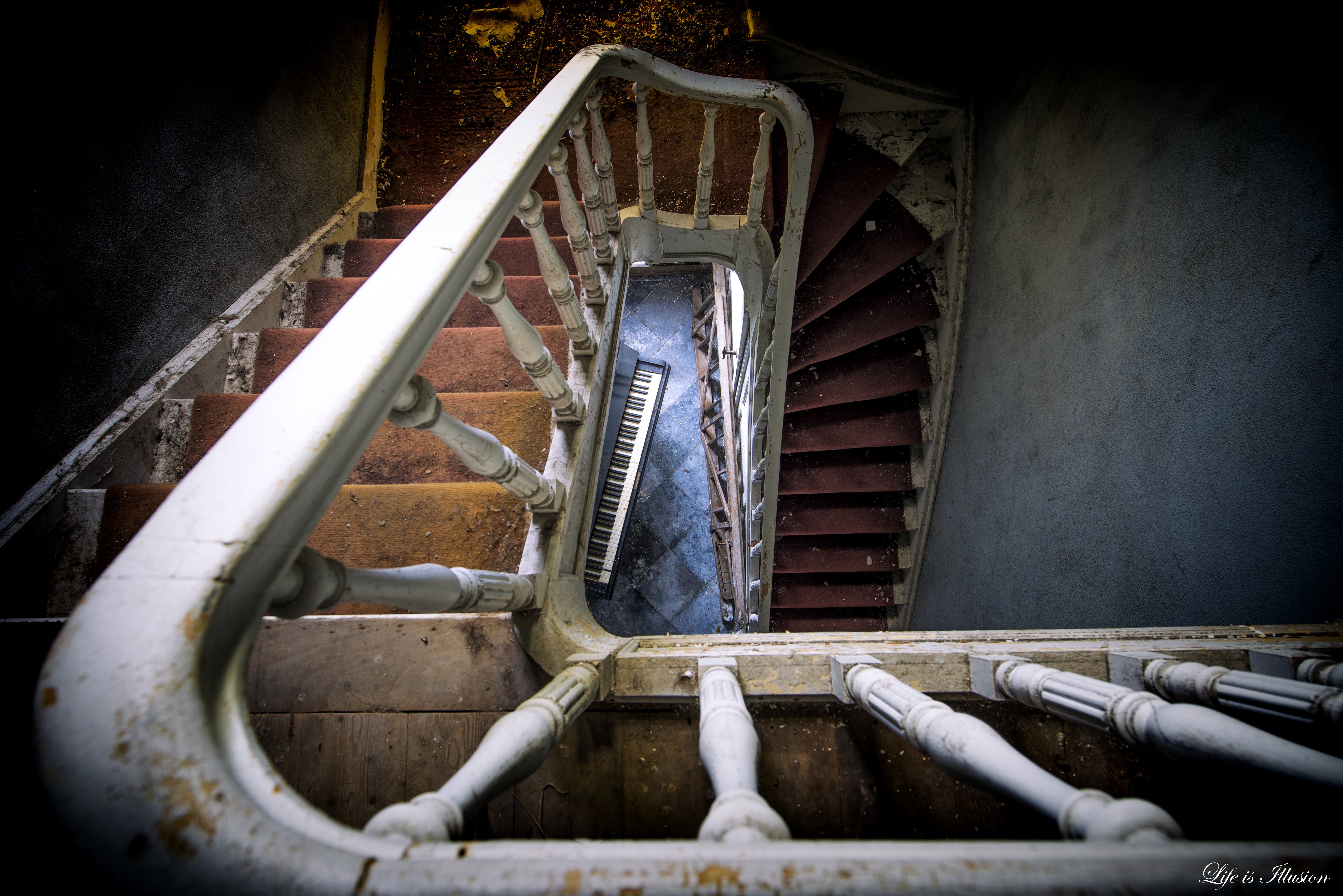 Abandoned Staircase with Piano HD Wallpaper