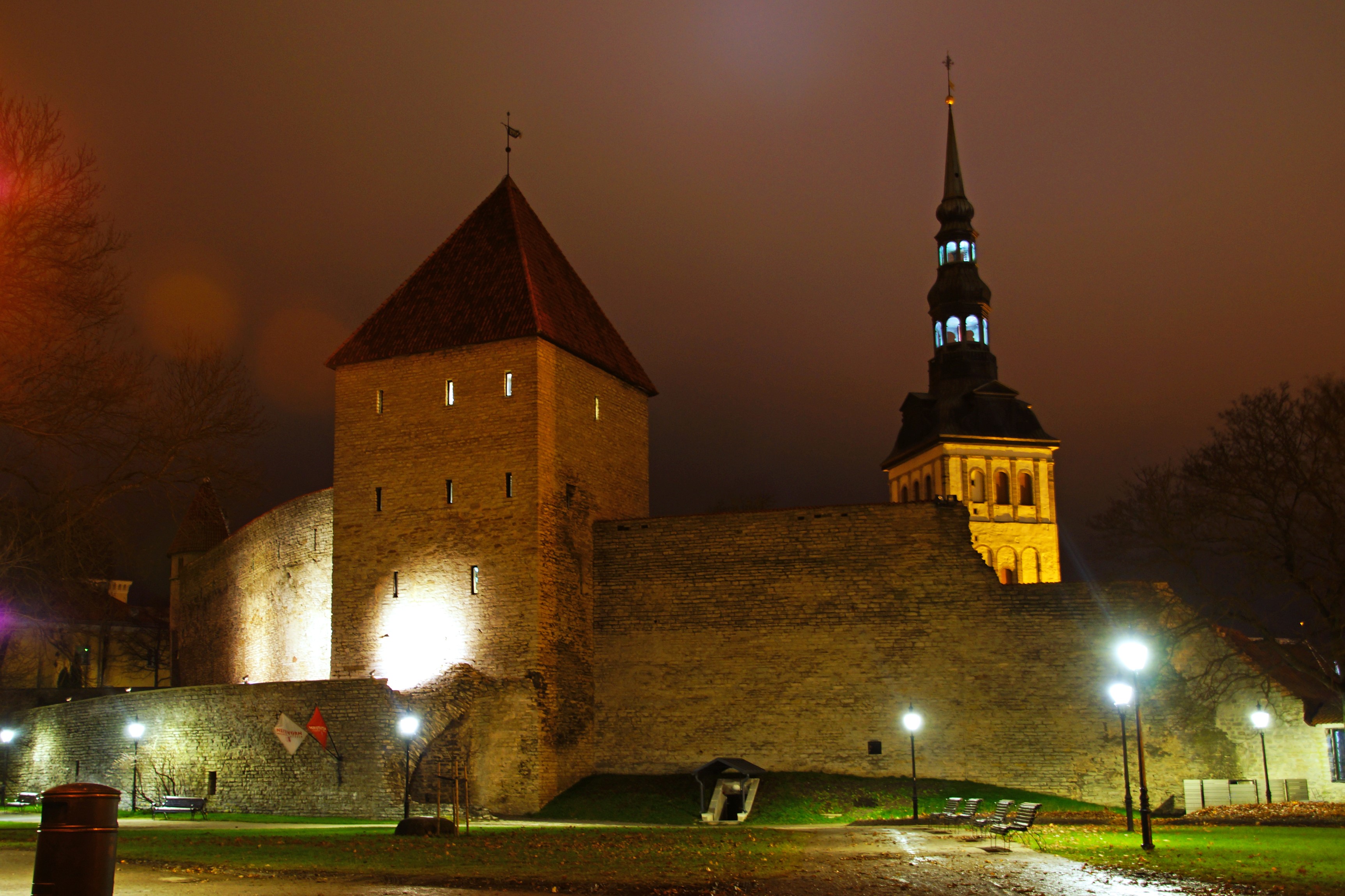 Tallinn Old Town Wall and St. Olaf's Church at Night HD Wallpaper