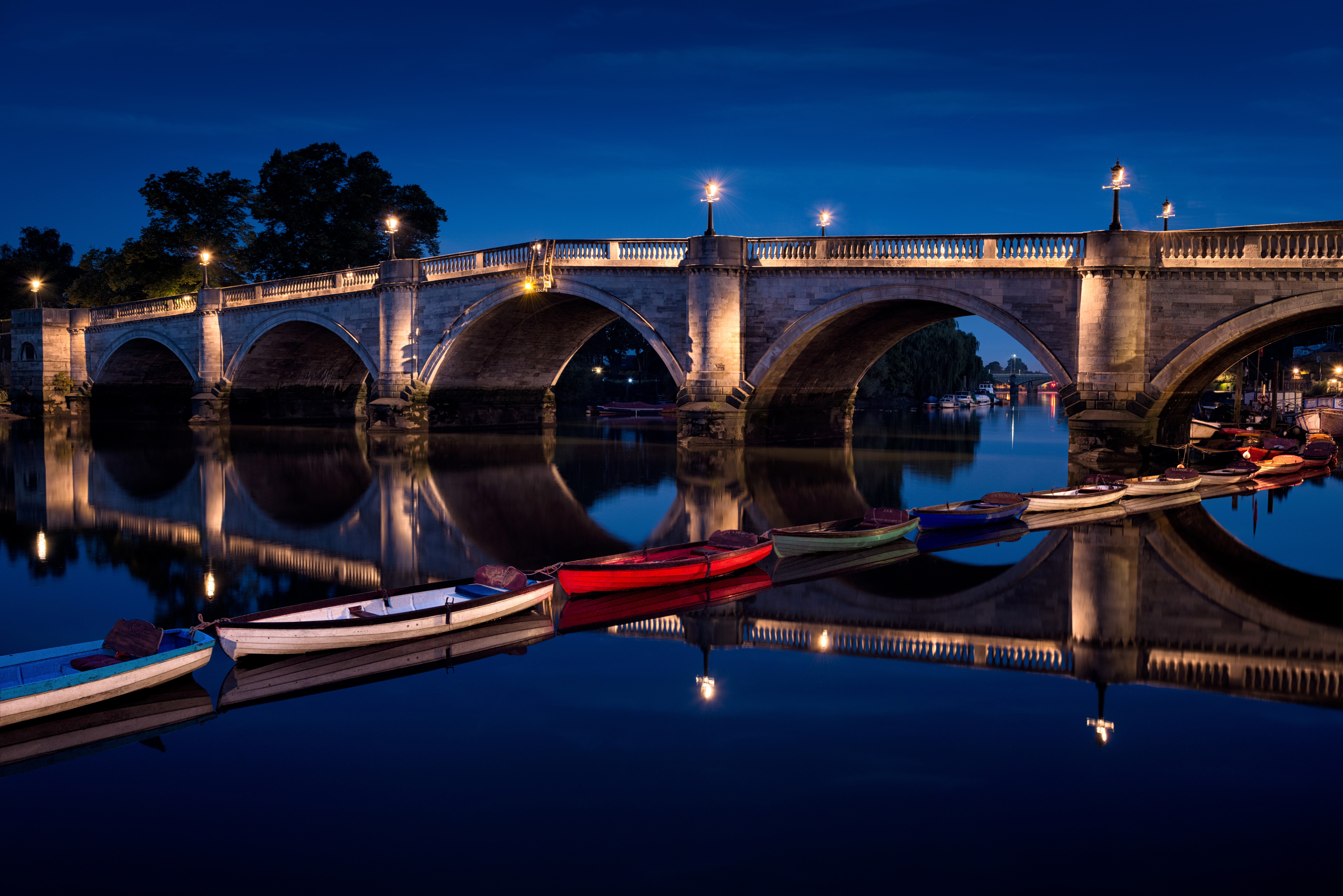 Richmond Bridge at Night with Boats on River Thames HD Wallpaper