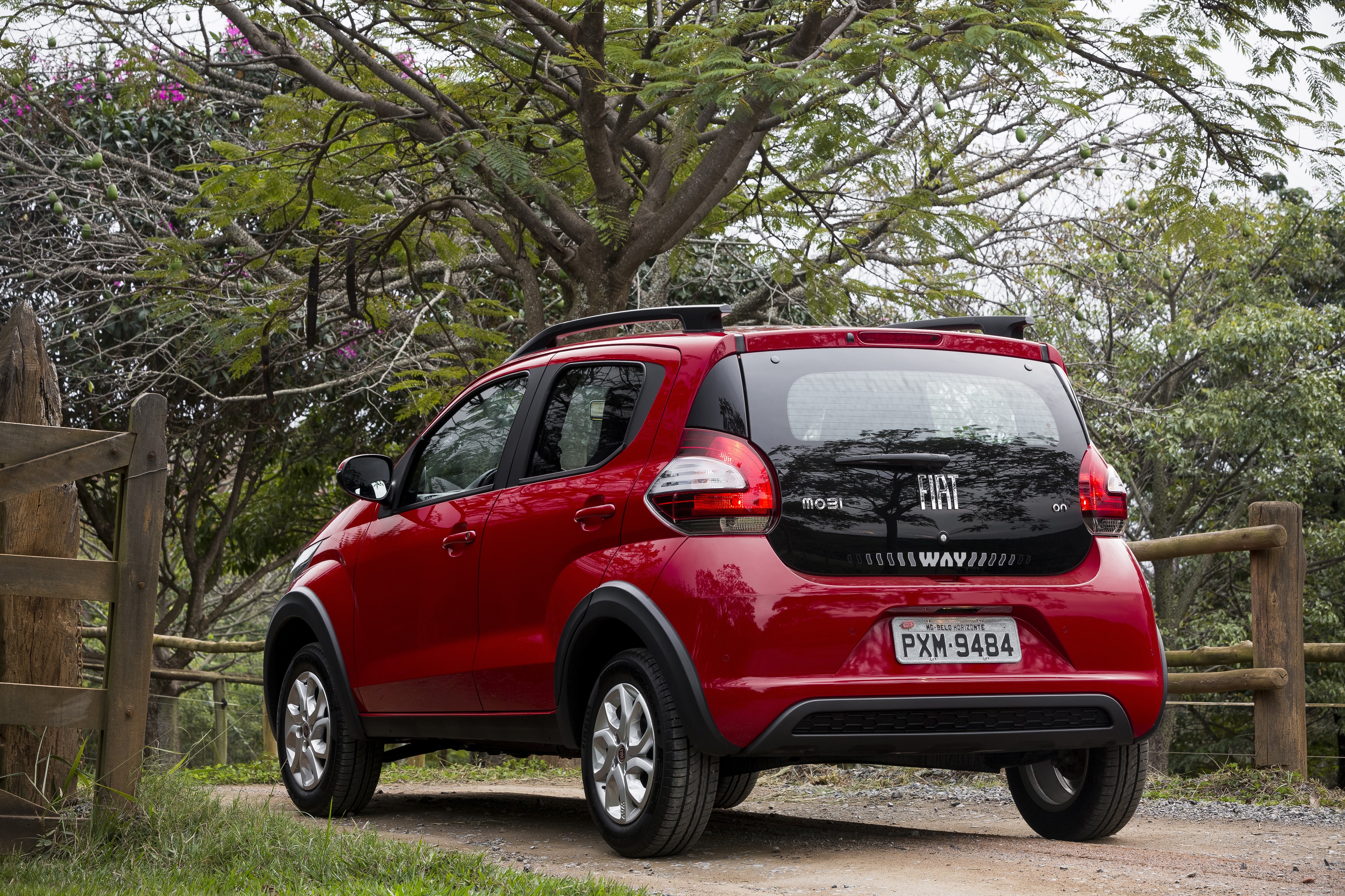 2016 Fiat Mobi Way On from behind HD Wallpaper