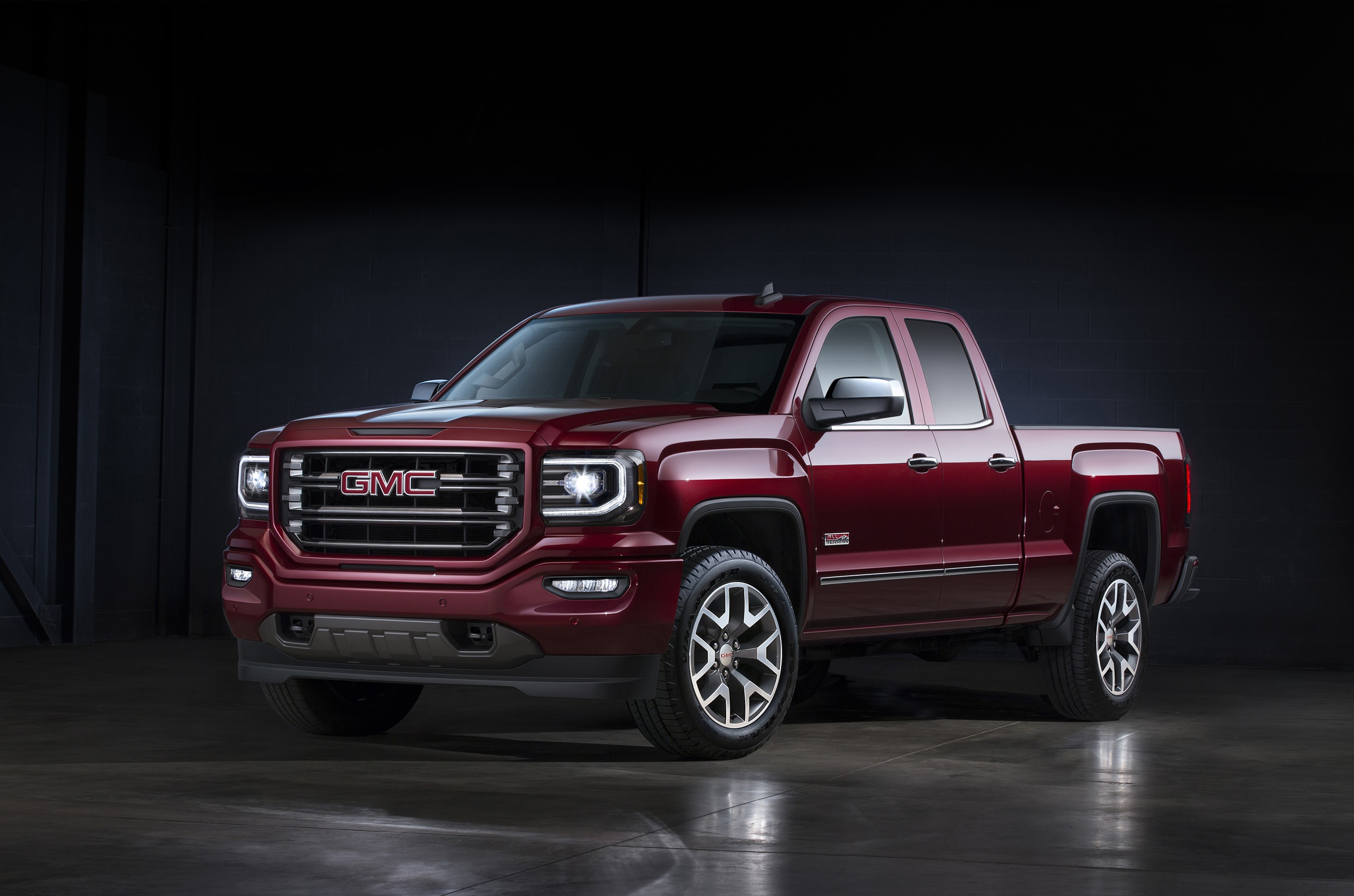 GMC Sierra Crew Cab Truck HD Wallpaper
