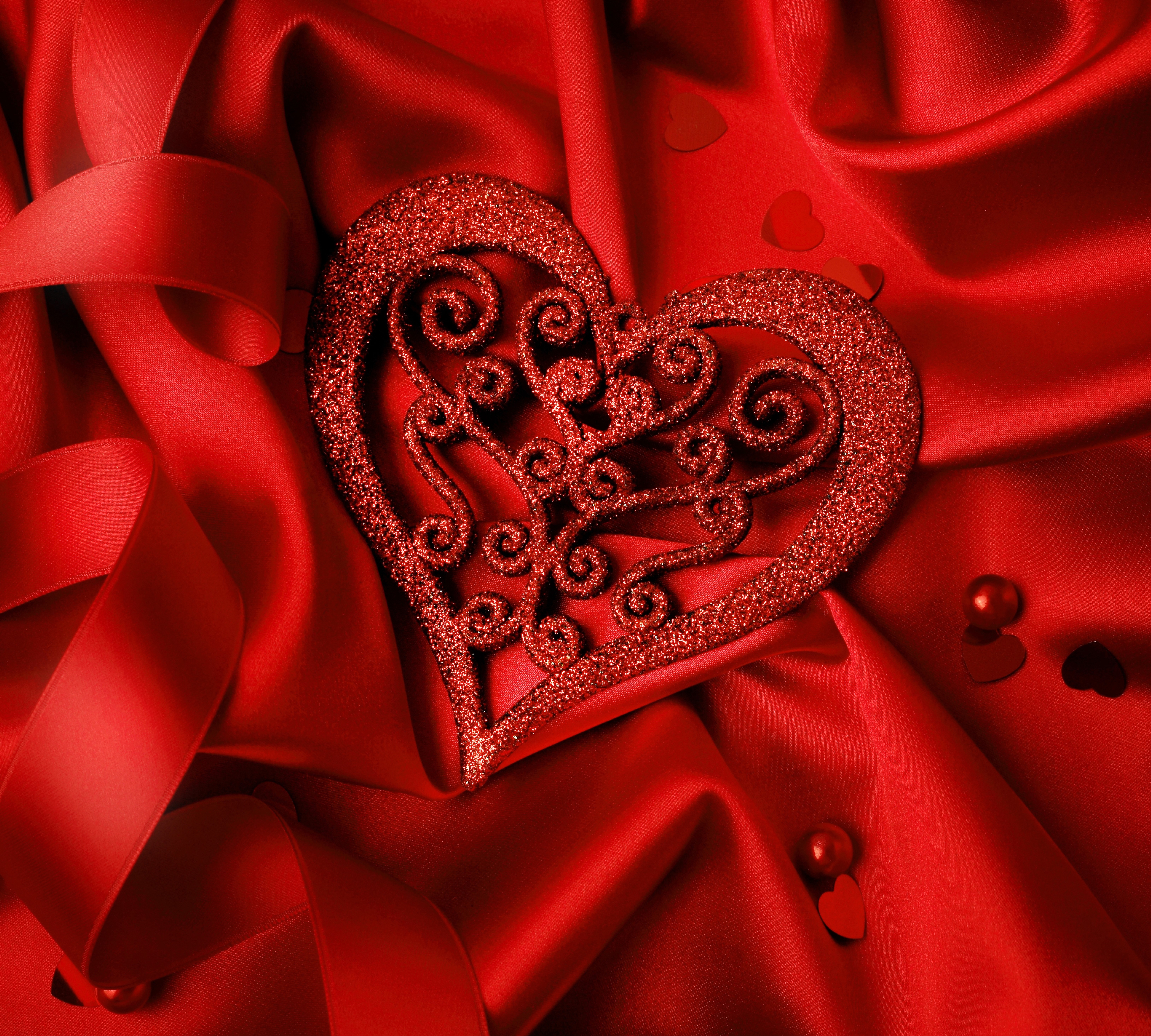 Red Glitter Heart on Red Silk Fabric HD Wallpaper