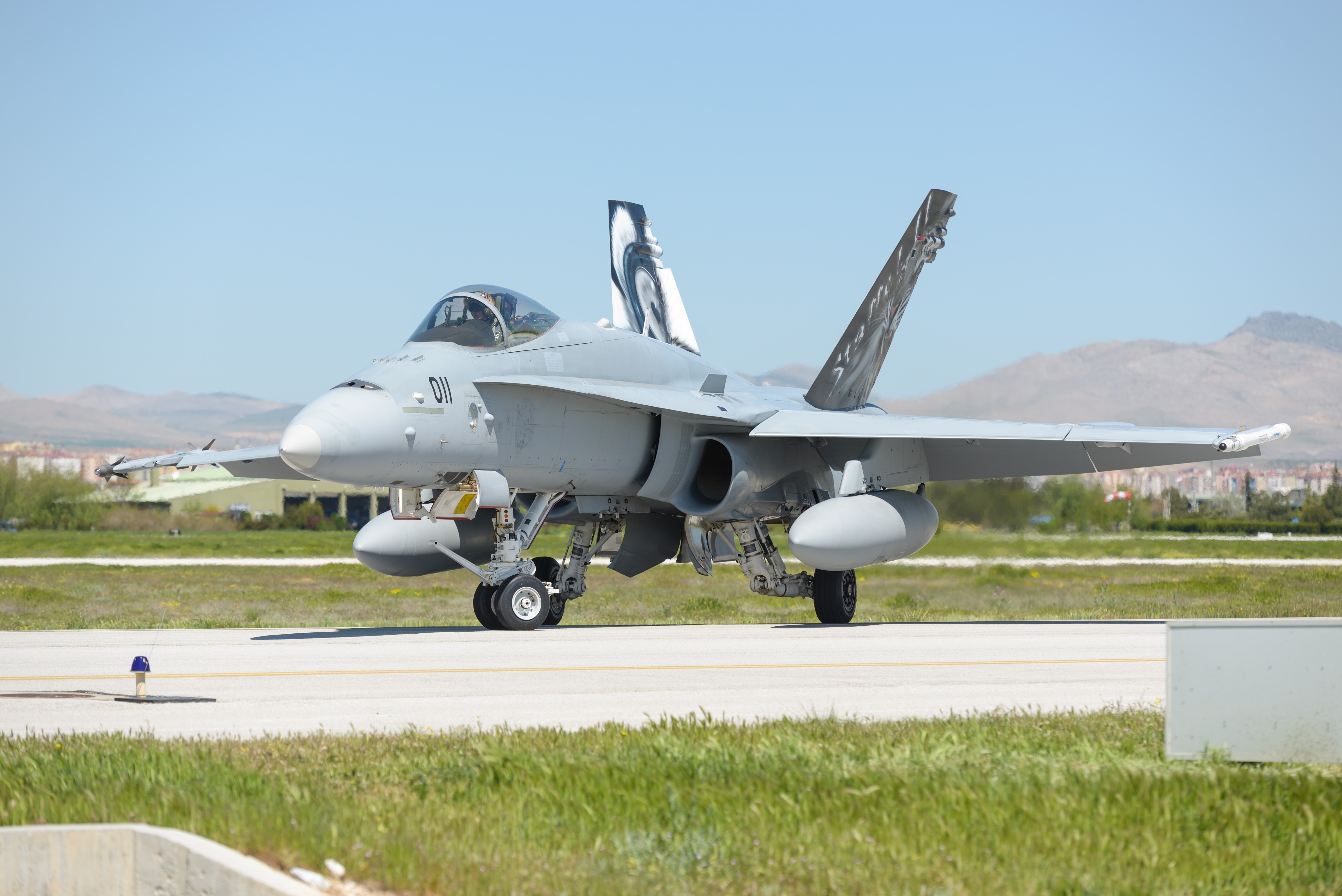 McDonnell Douglas F-18C Hornet on a runway HD Wallpaper