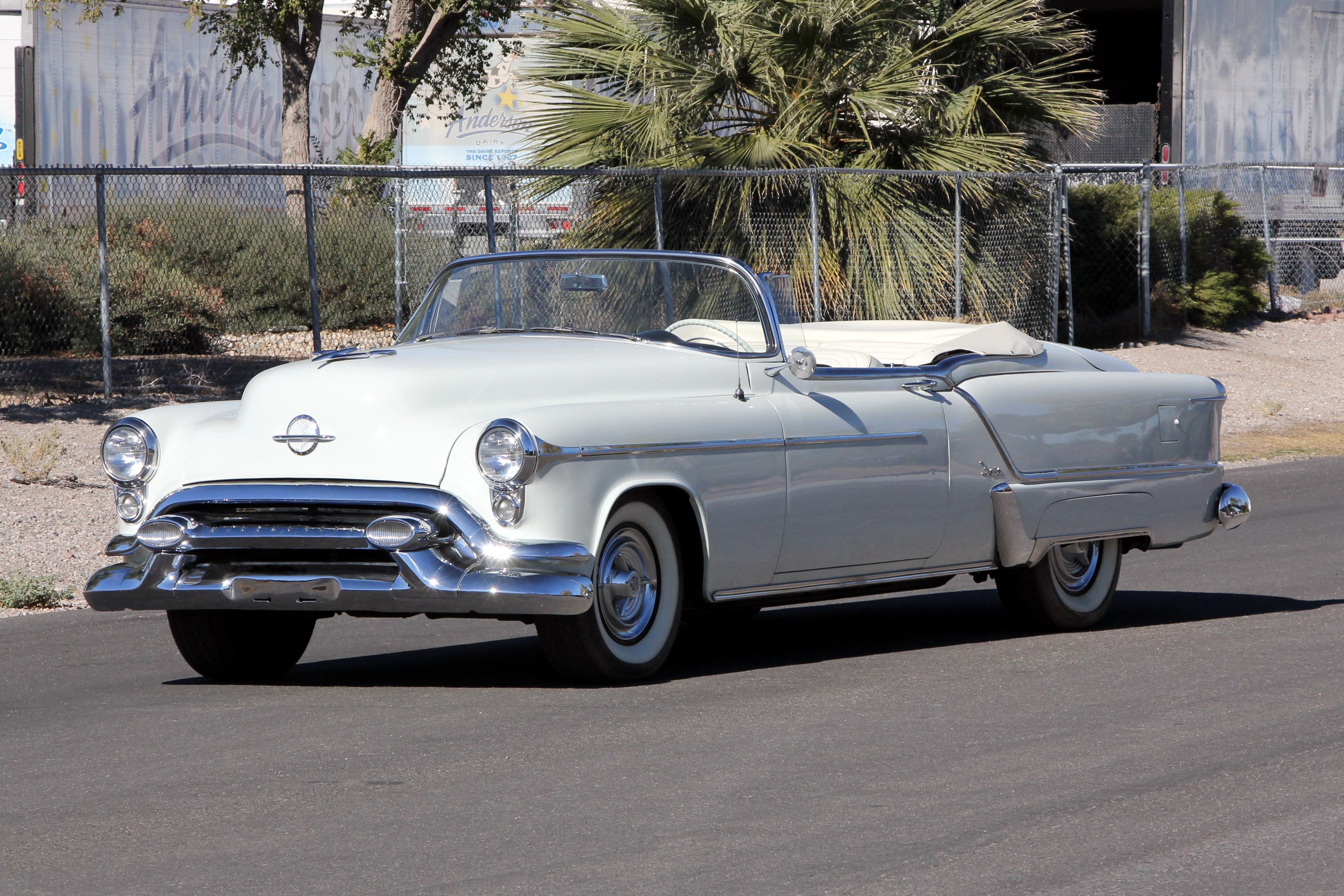 4K 1953 Oldsmobile 98 Fiesta Convertible HD Wallpaper