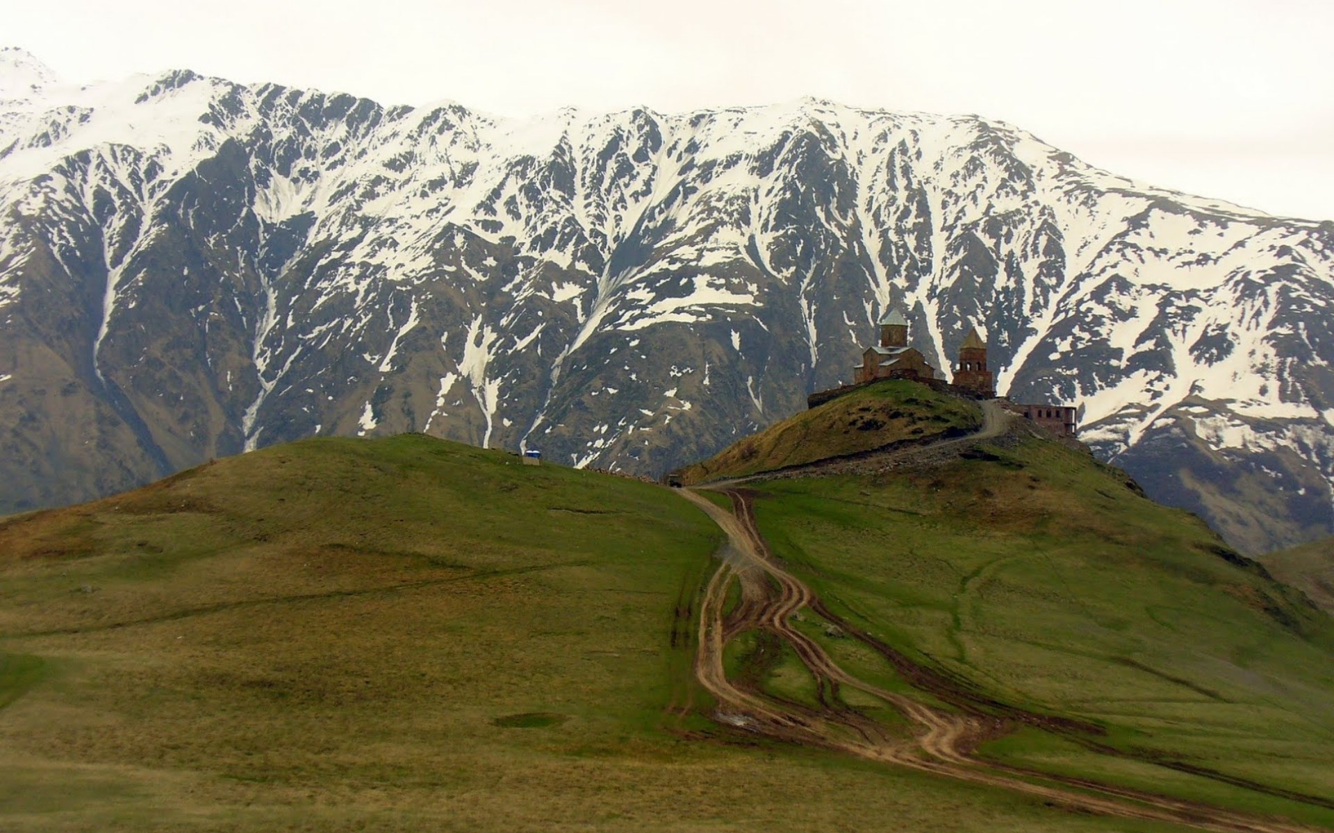 Gergeti Trinity Church, Georgia HD Wallpaper