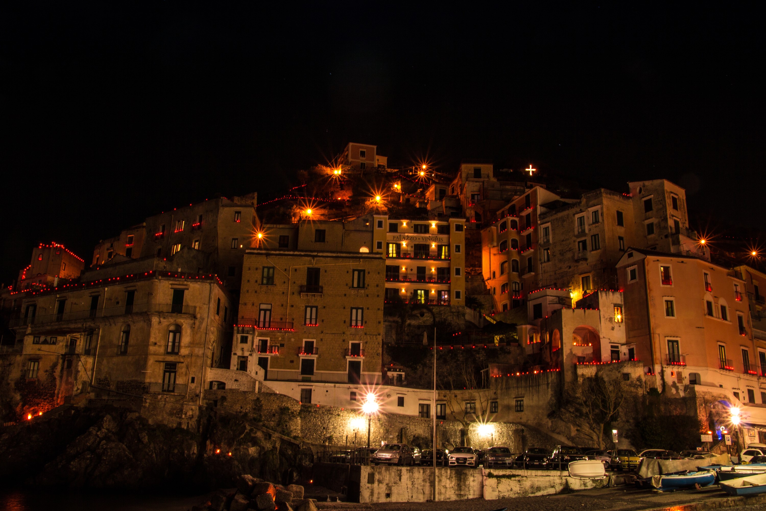 Houses at night in Minori, Amalfi Coast, Italy HD Wallpaper