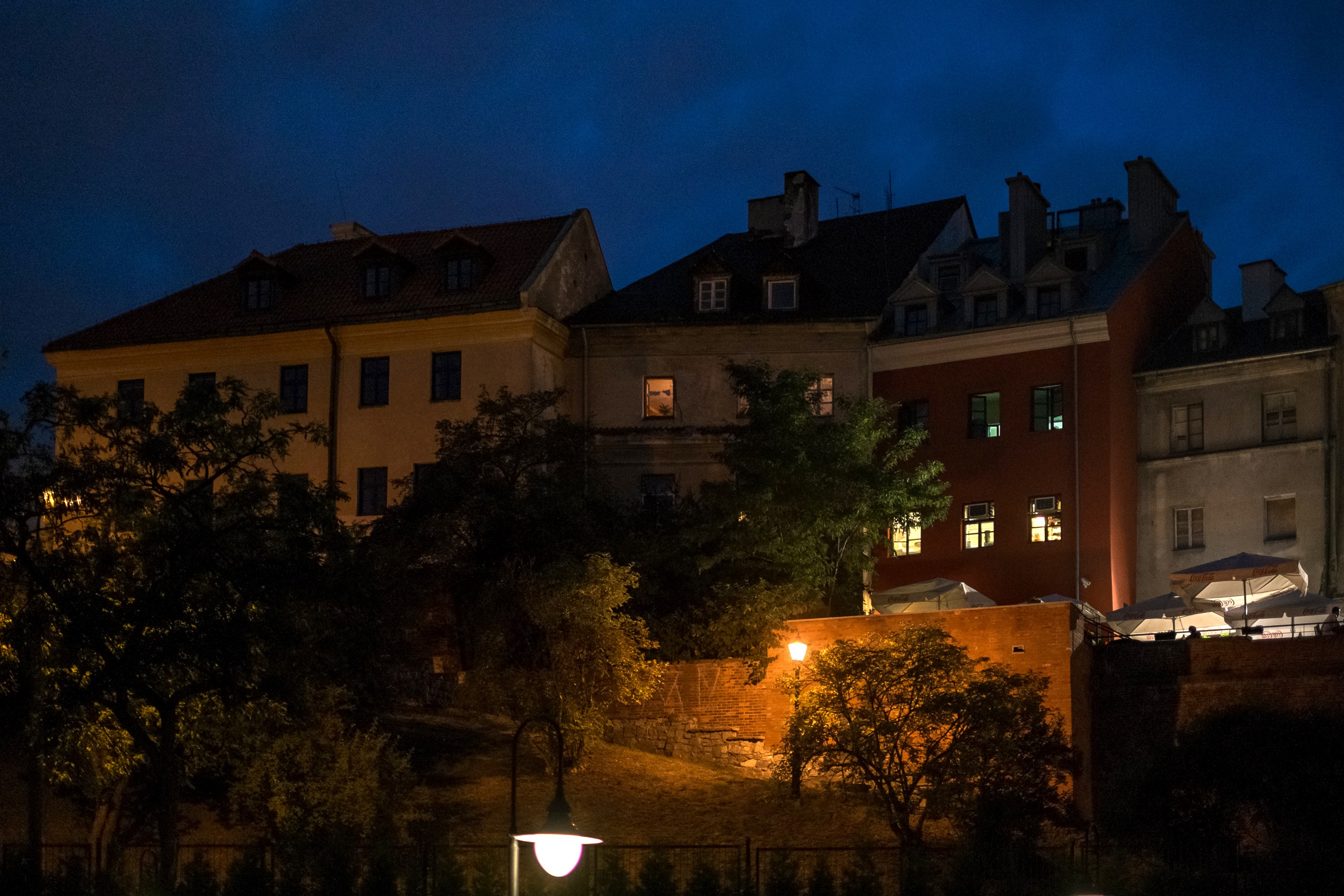 Houses at night in Lublin, Poland HD Wallpaper
