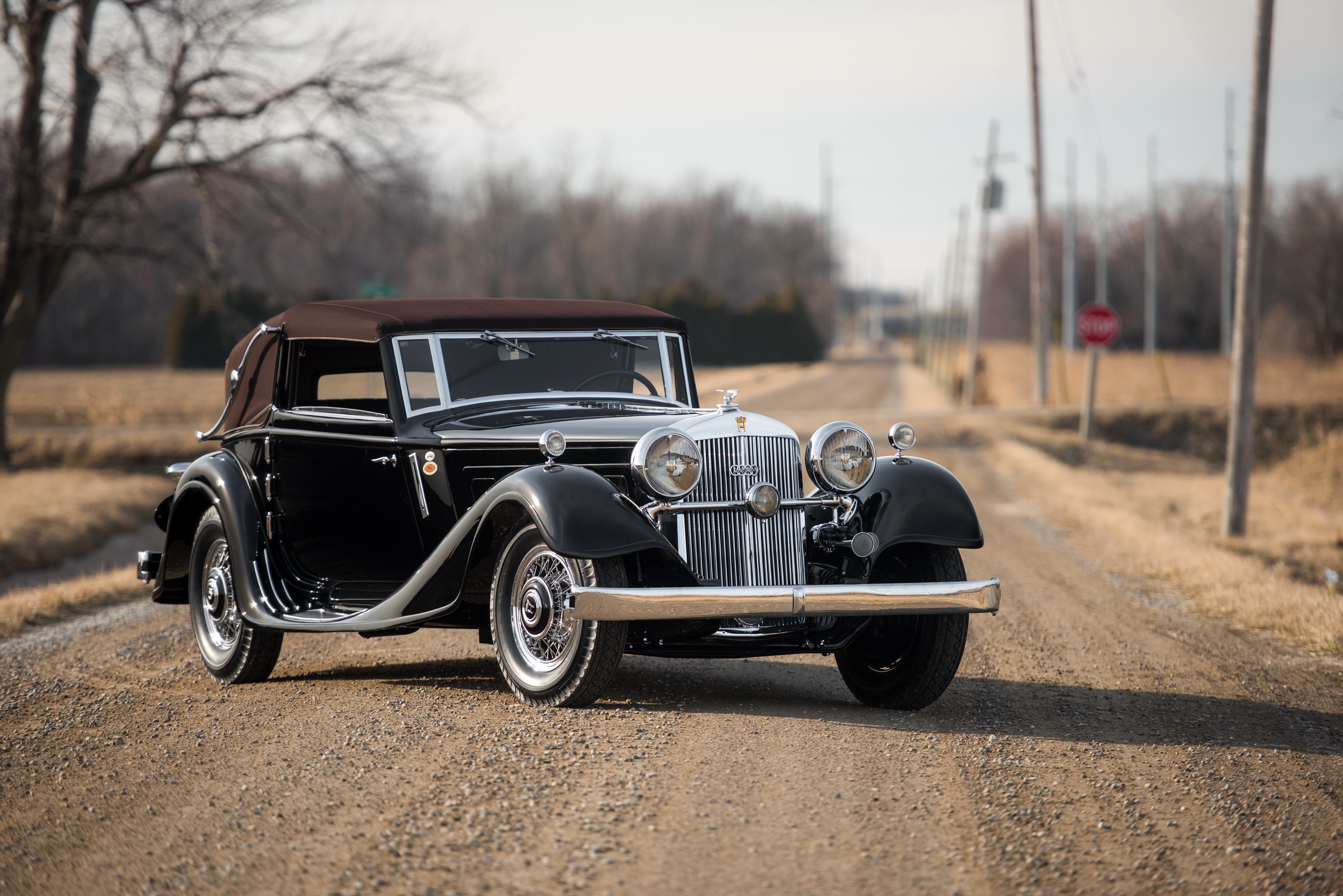 1931 Horch Cabriolet on a dirt road HD Wallpaper