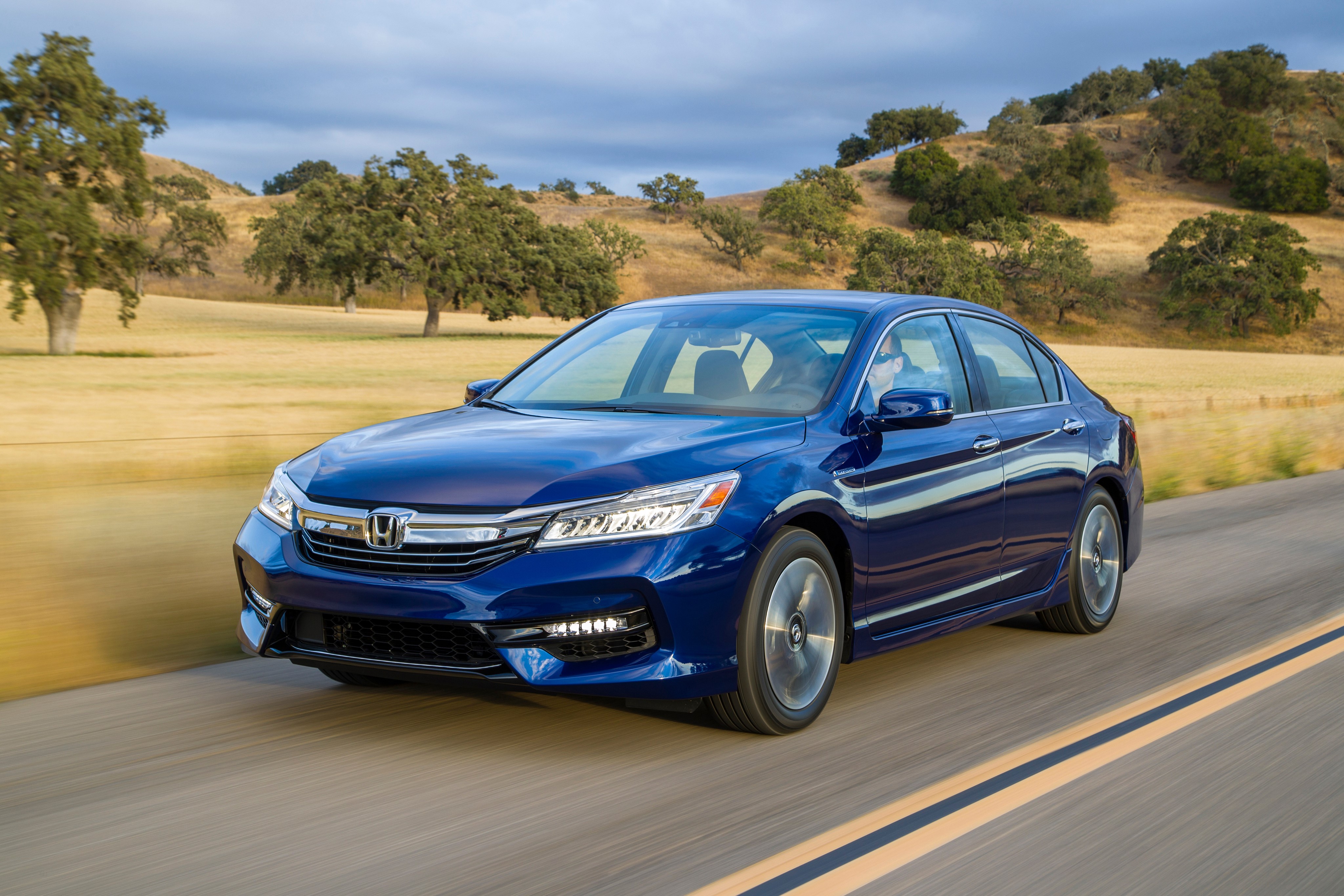 2017 Honda Accord Hybrid in Motion HD Wallpaper