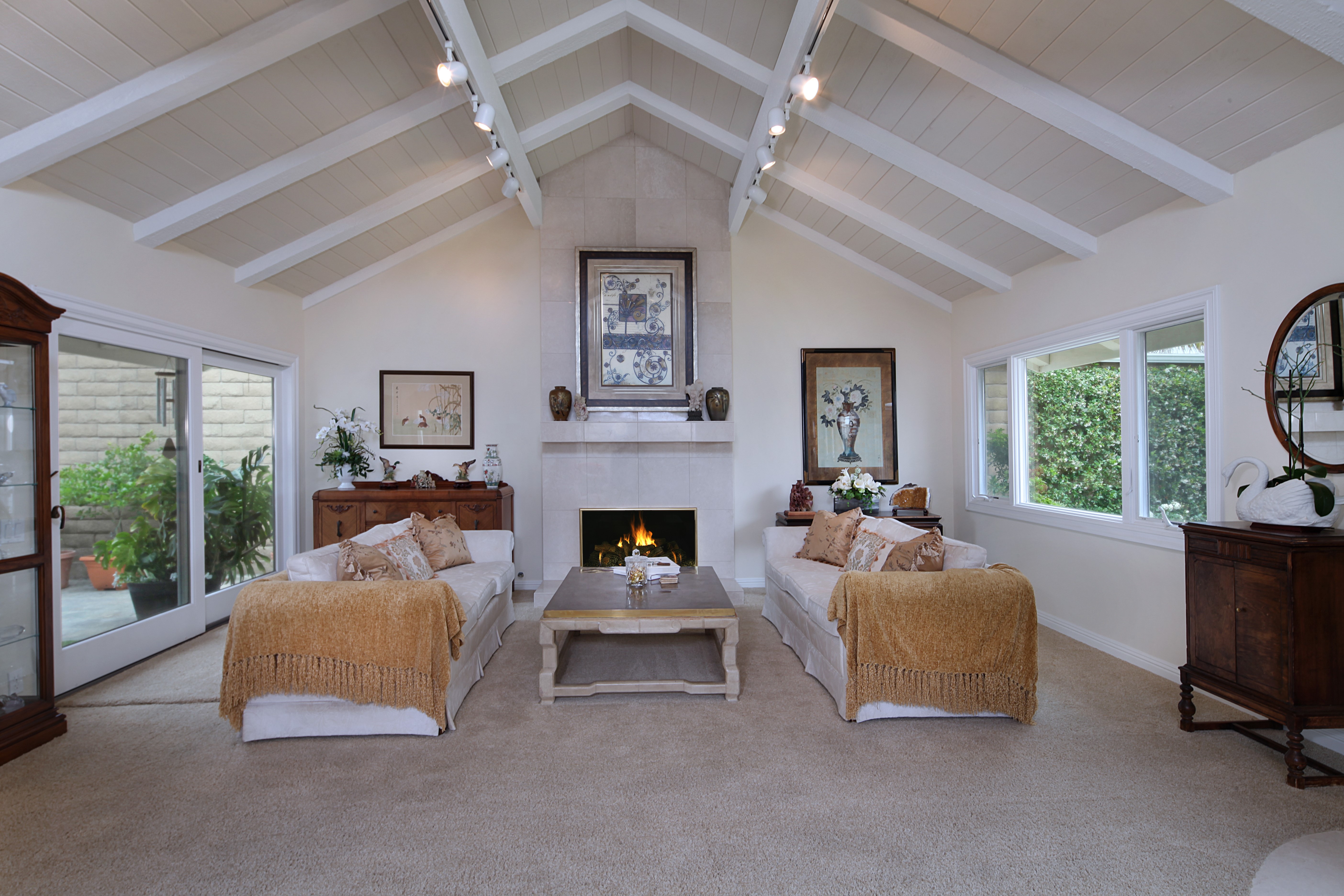 Living room with fireplace and sofas HD Wallpaper