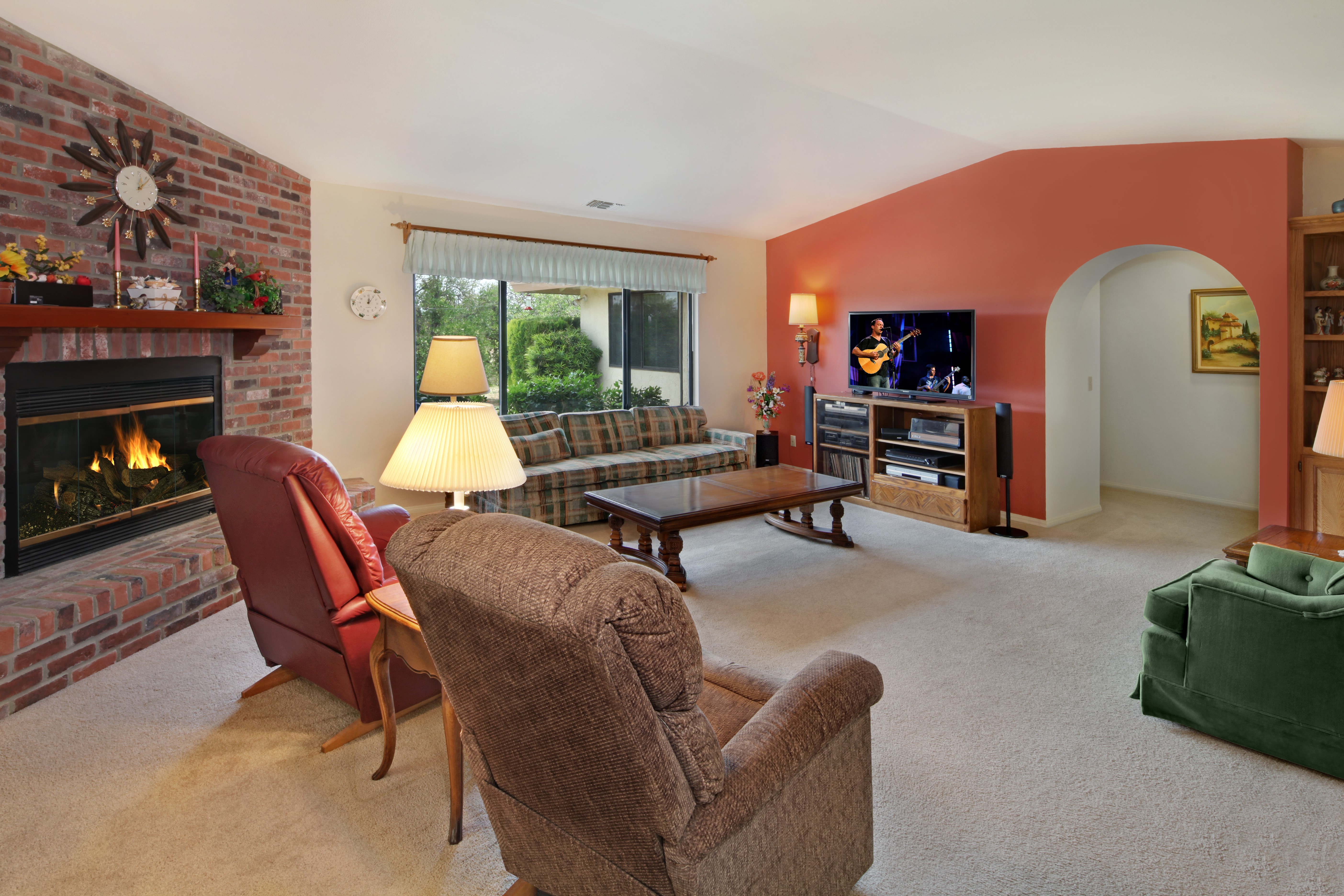 Living room with fireplace and television HD Wallpaper