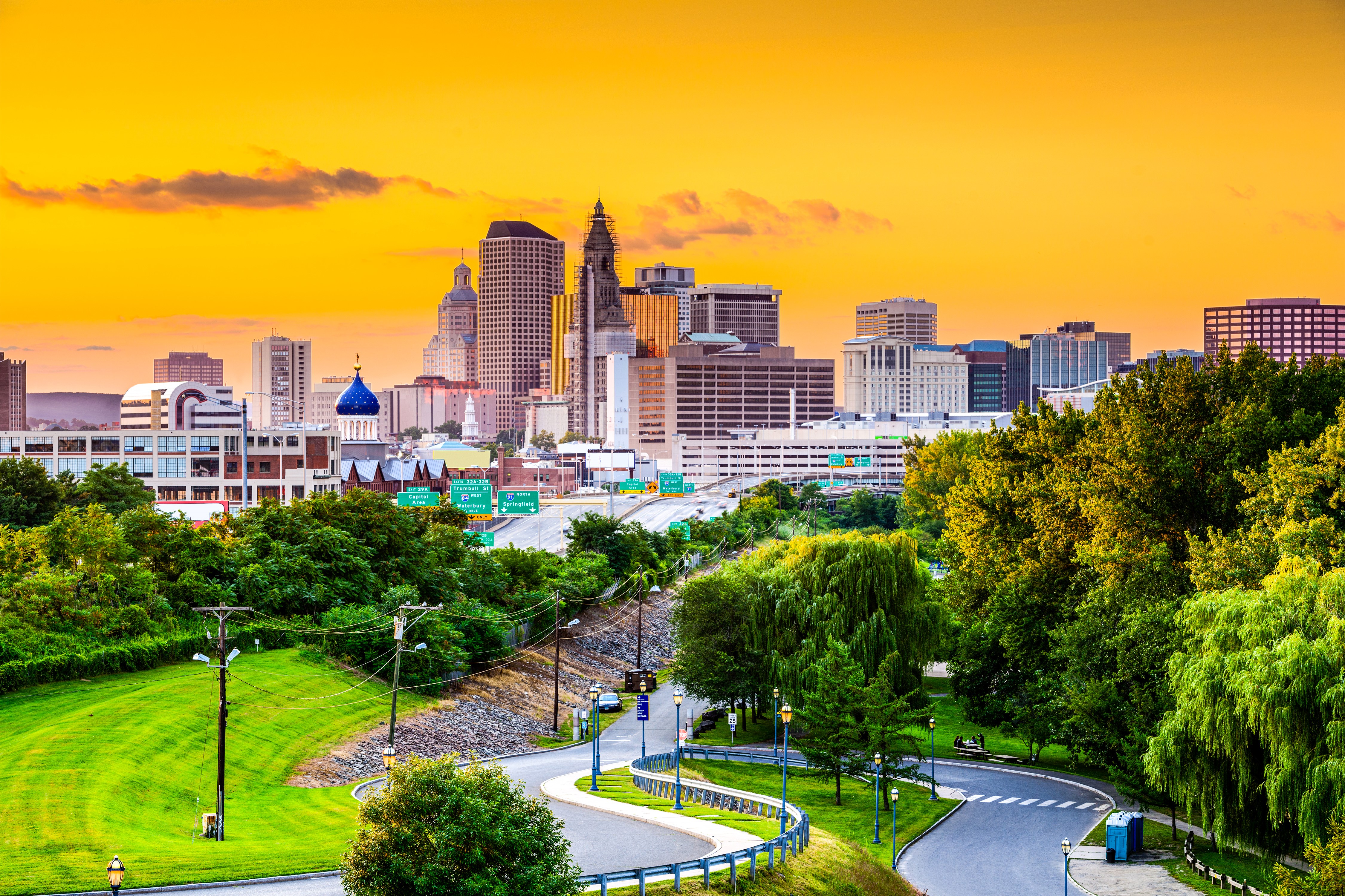 Hartford Connecticut Skyline at Sunset HD Wallpaper