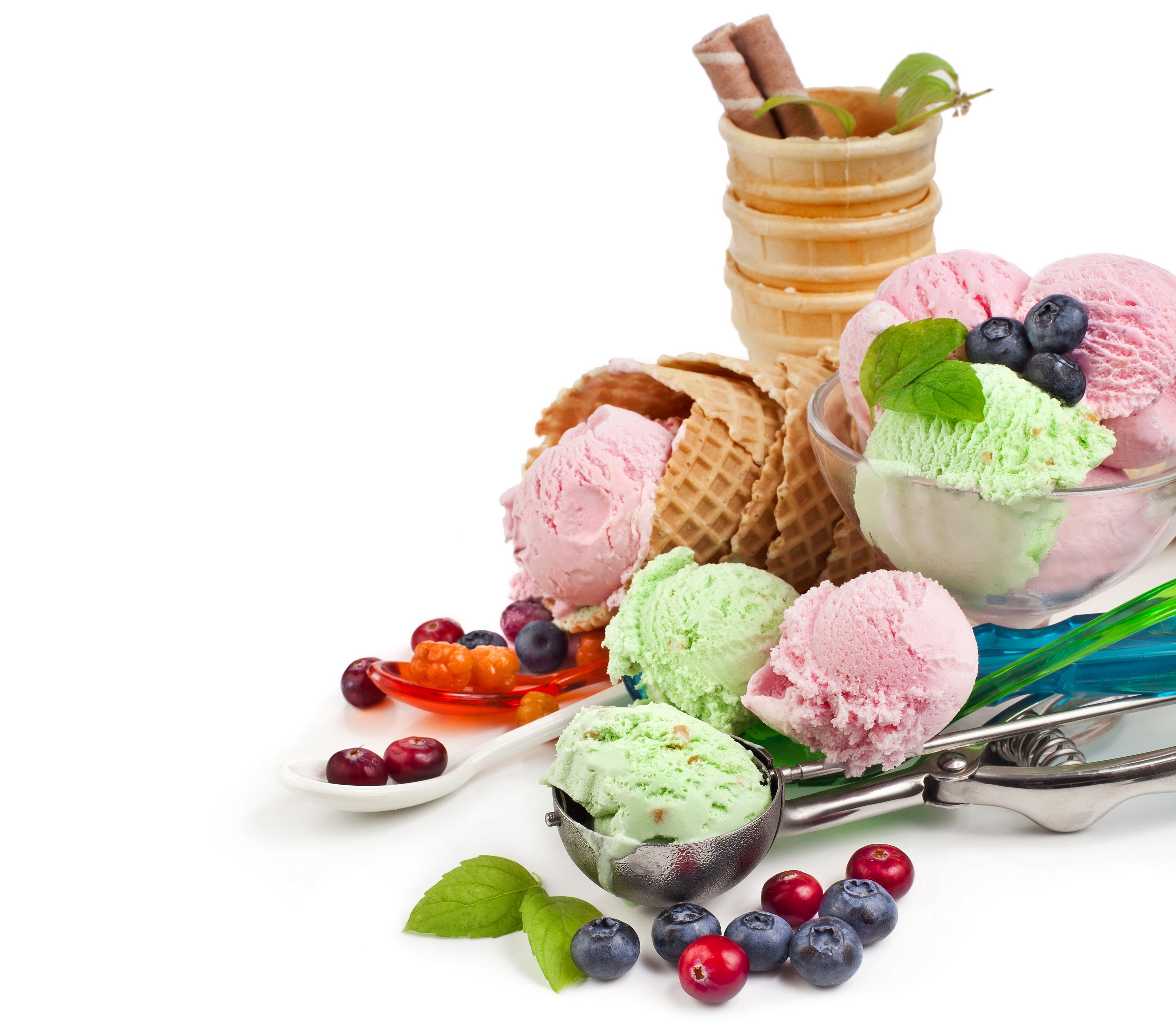 Ice cream cones with berries and mint HD Wallpaper