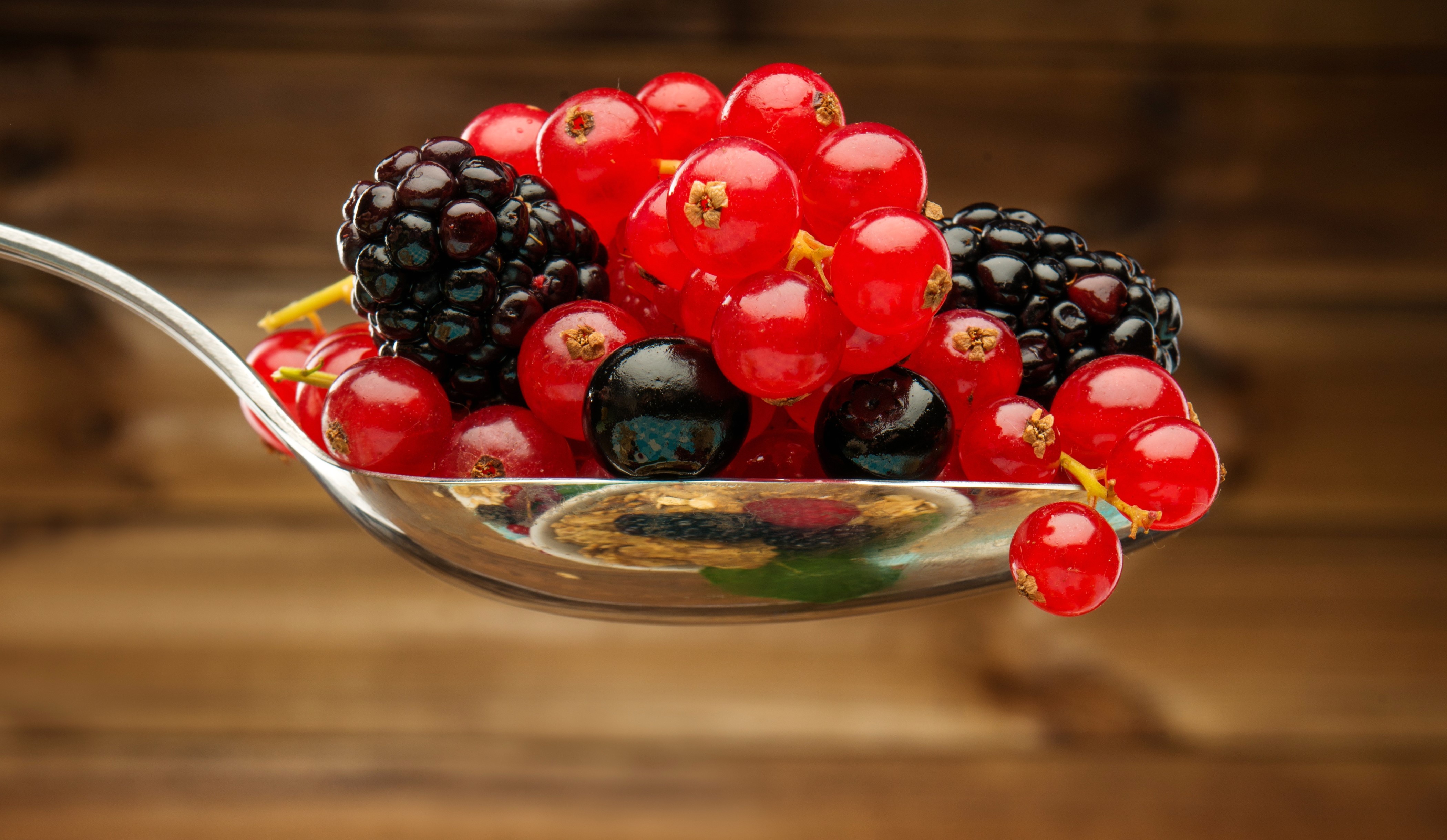 4K Berries and Blackberries on a Spoon HD Wallpaper