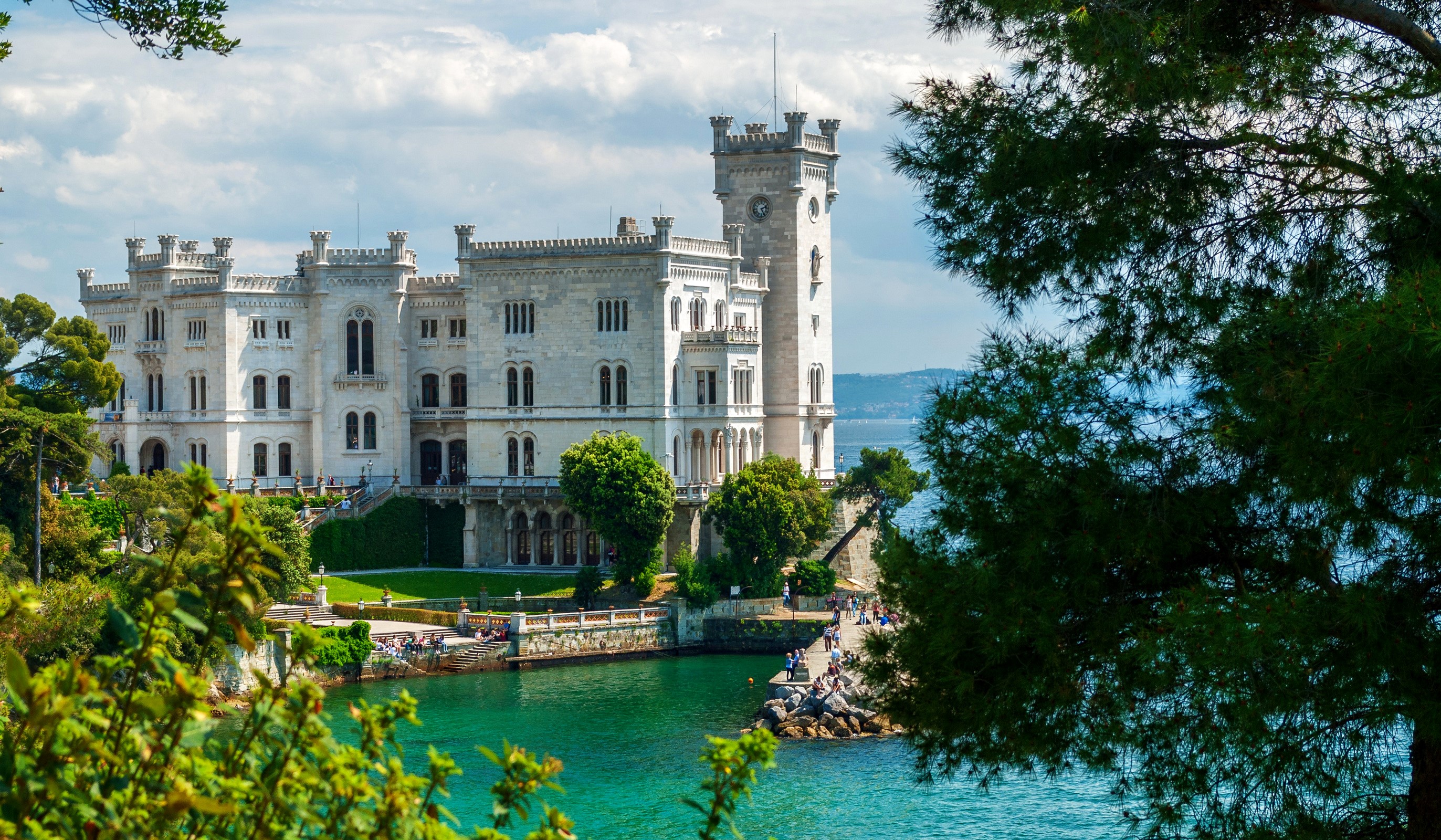 Miramare Castle on the coast of Italy HD Wallpaper