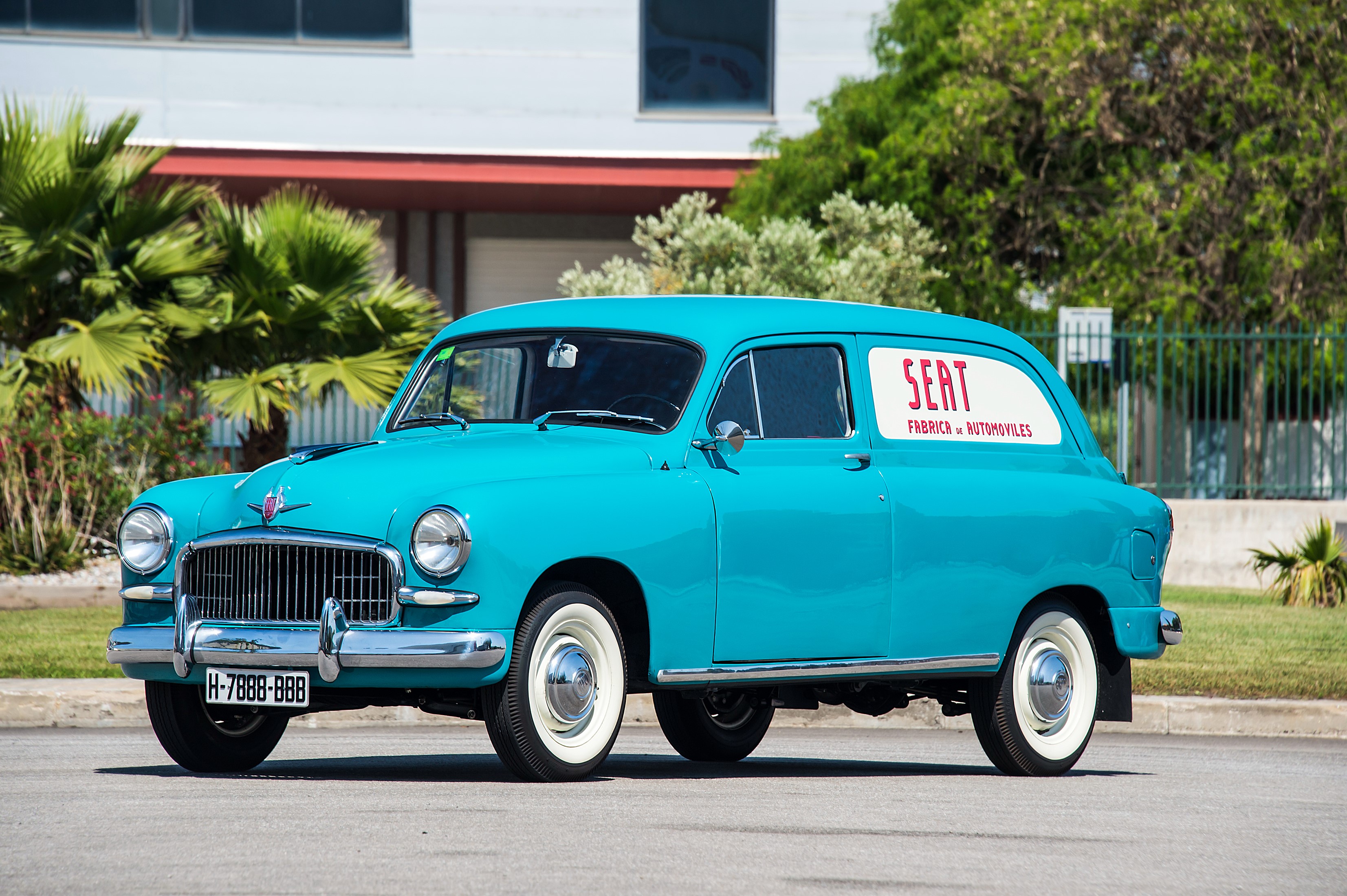 Turquoise Seat 1400 B Furgoneta van HD Wallpaper