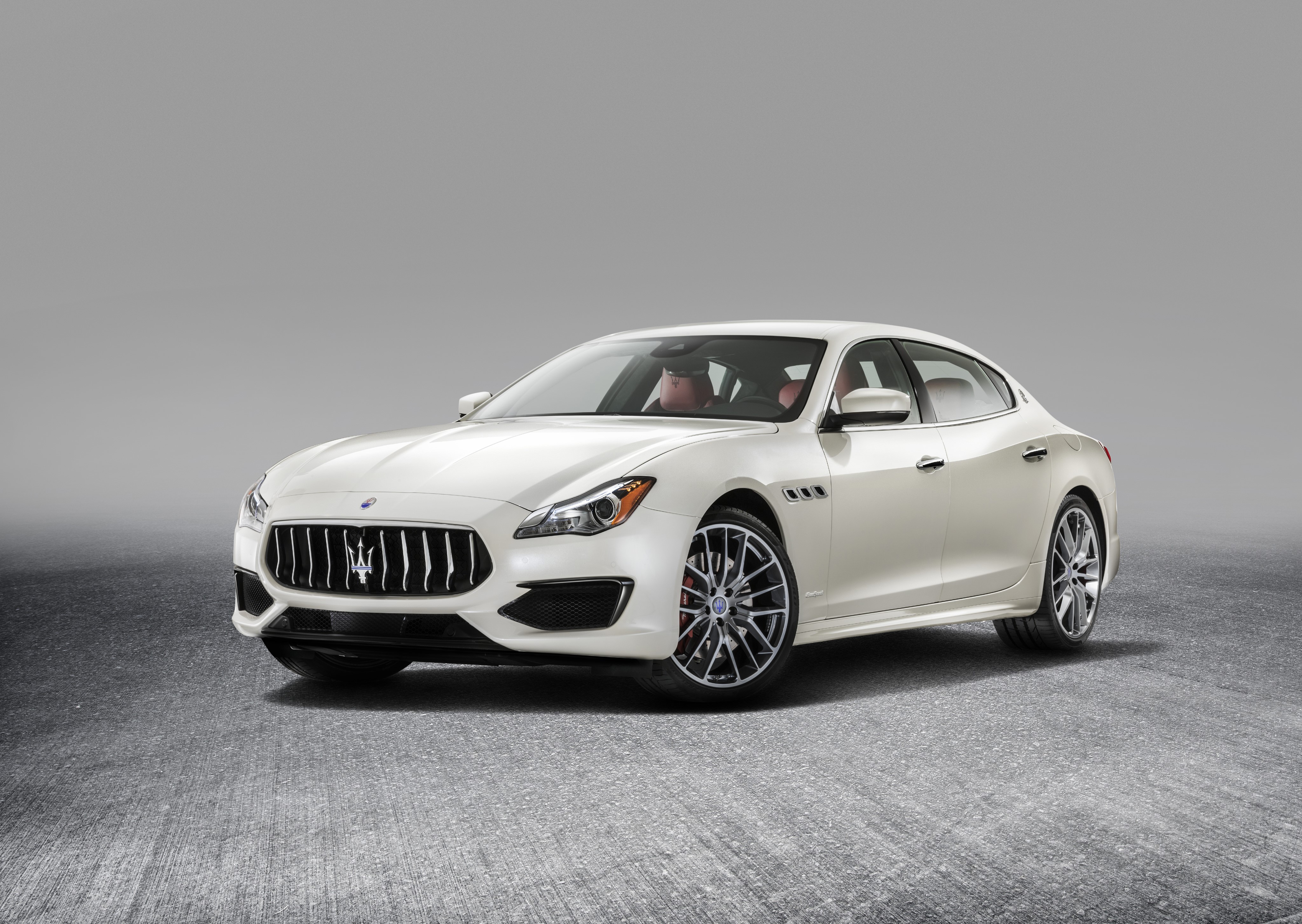 White Maserati Quattroporte GTS HD Wallpaper